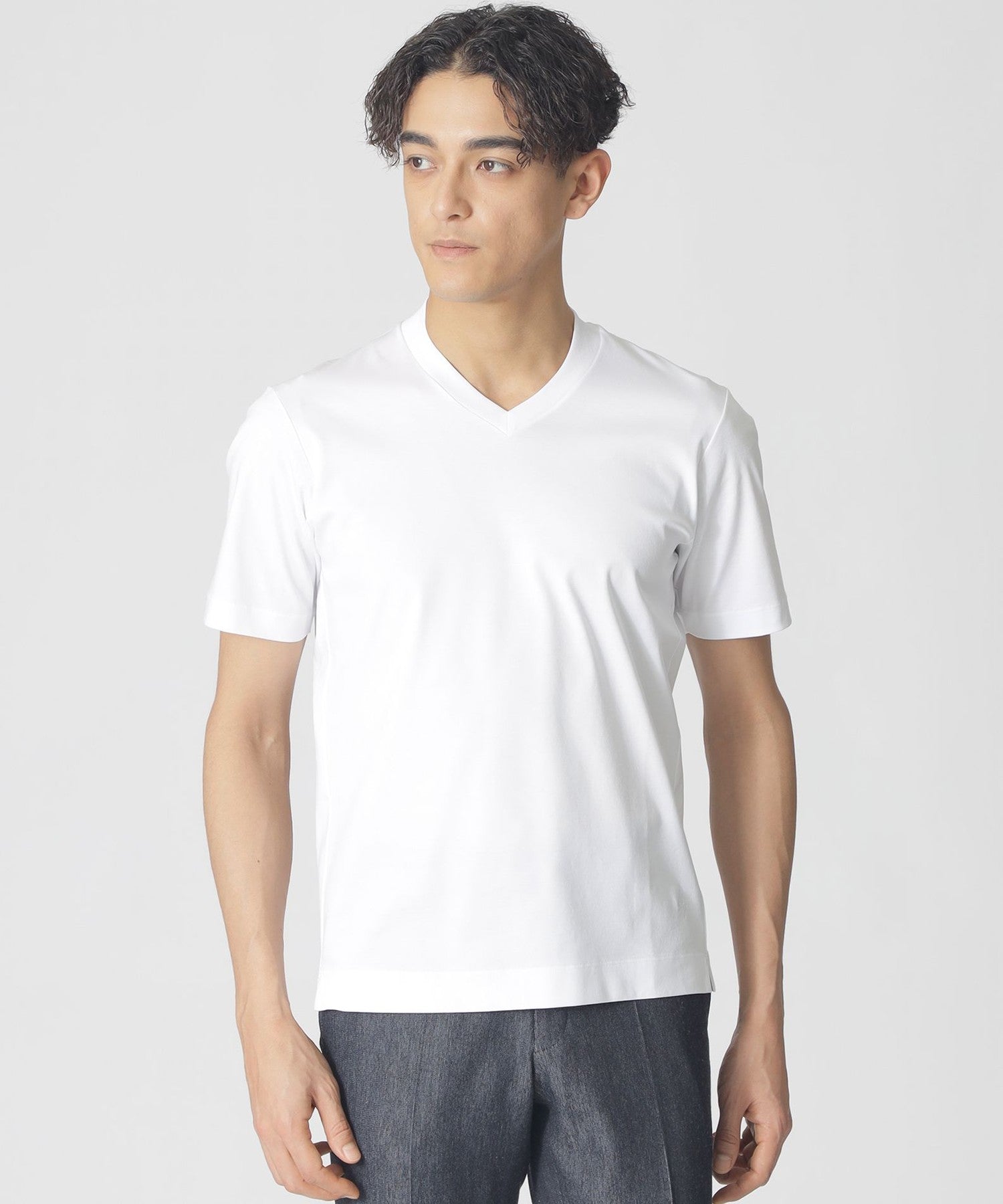 Nikkei magazin掲載】「Dress Tee Shirts」ドレスVネックTシャツ