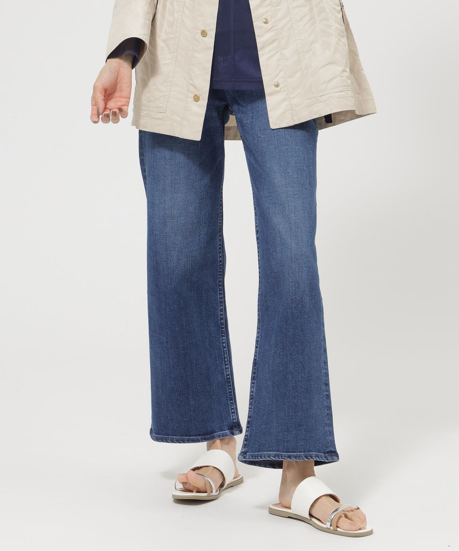 ウォッシャブル】セミフレアデニムパンツ(パンツ)｜EVEX by KRIZIA