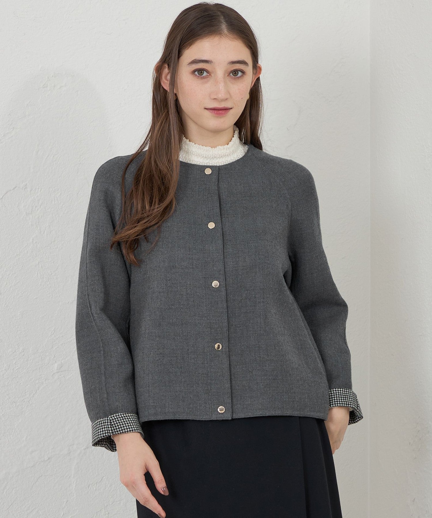 美品⁂カズコキタムラ　テイクオフ⁂ショート丈ウールコート　刺繍　リボン　鎌倉 美品⁂カズコキタムラ テイクオフ⁂ショート丈ウールコート 刺繍 リボン