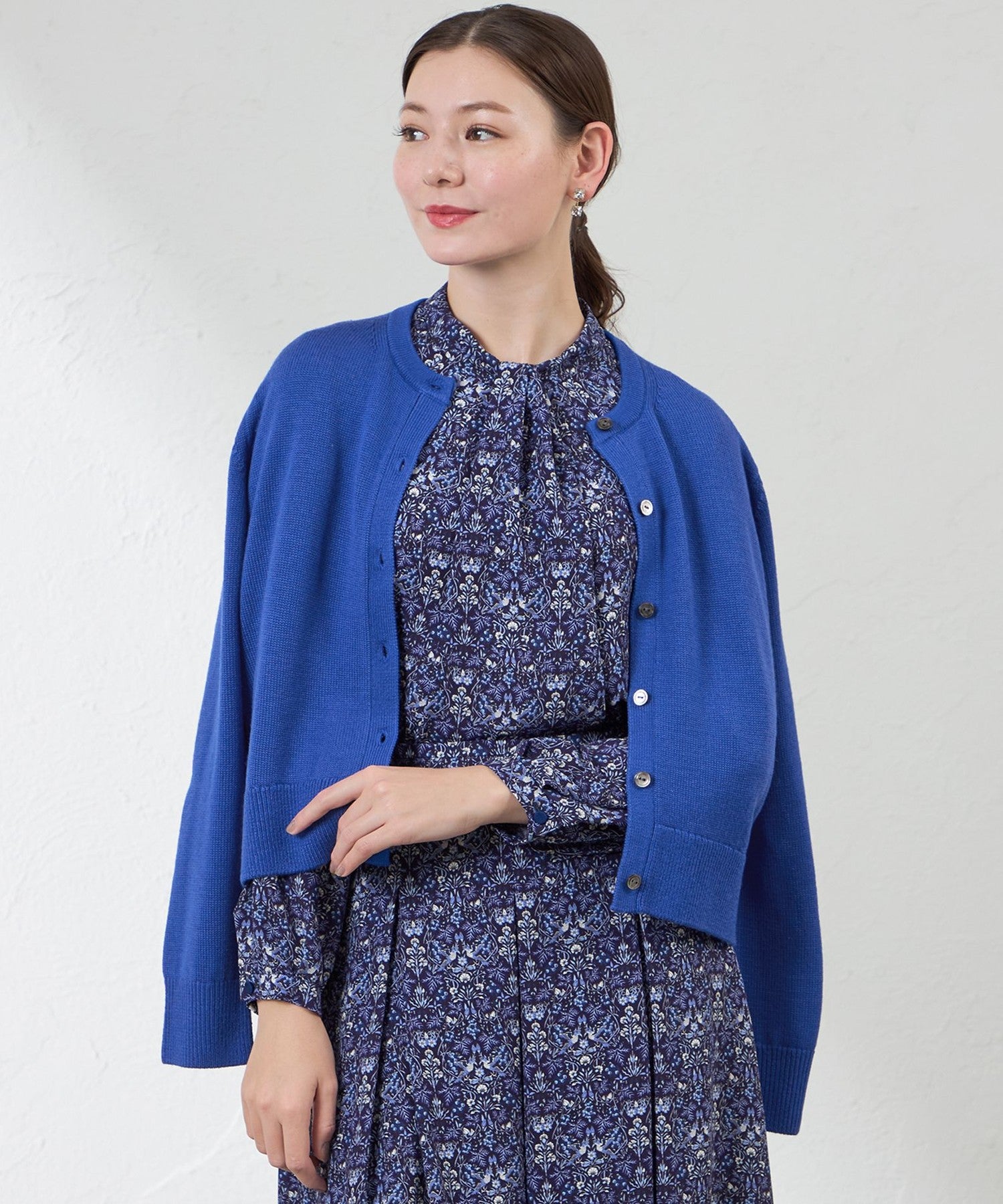 シルクミックスニットカーディガン(トップス)｜AMACA(アマカ)の