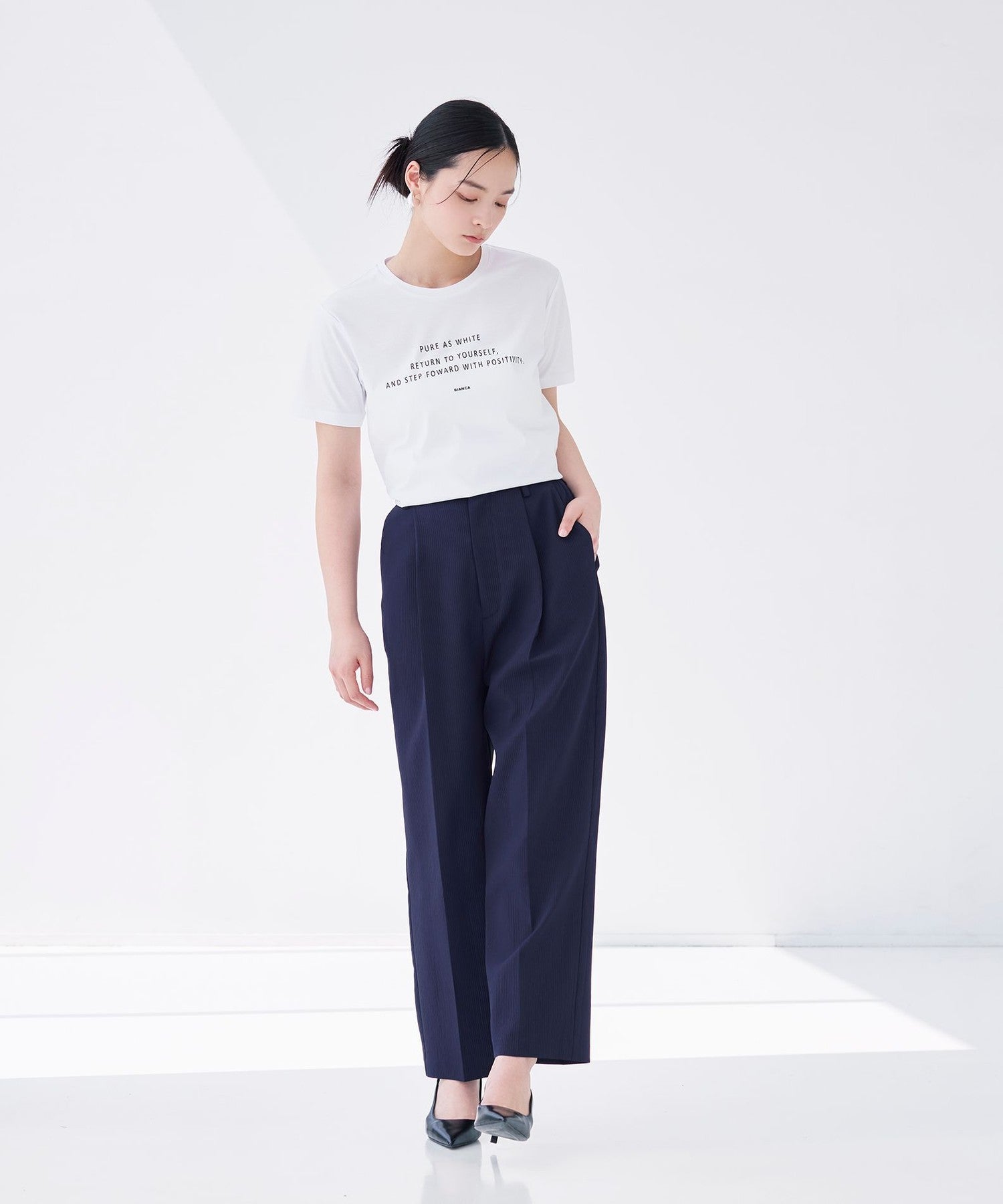 2271-W1R0550602__M,02,