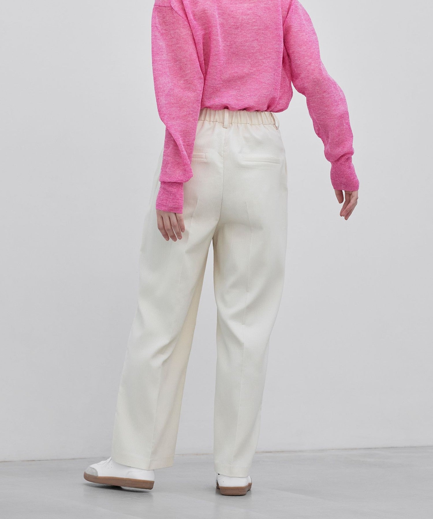 2271-W1R0550602__P,02,