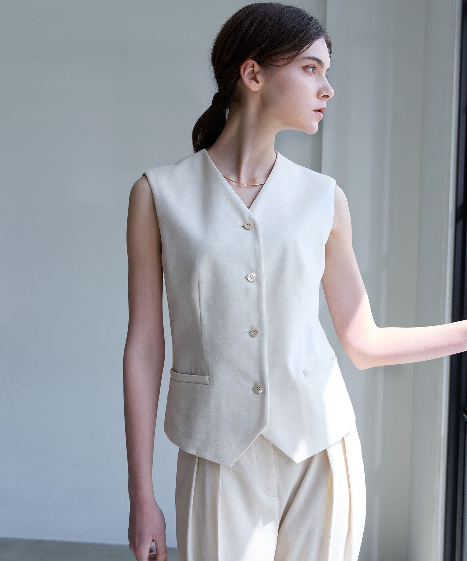 リネンブレンド ジレトップス(ジャケット)｜EPOCA(エポカ)の