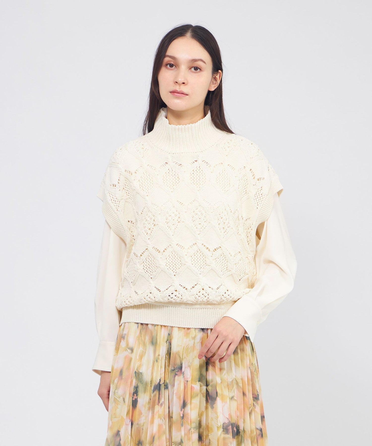 ケーブルニット タートルネックジレ(トップス)｜EPOCA(エポカ)の