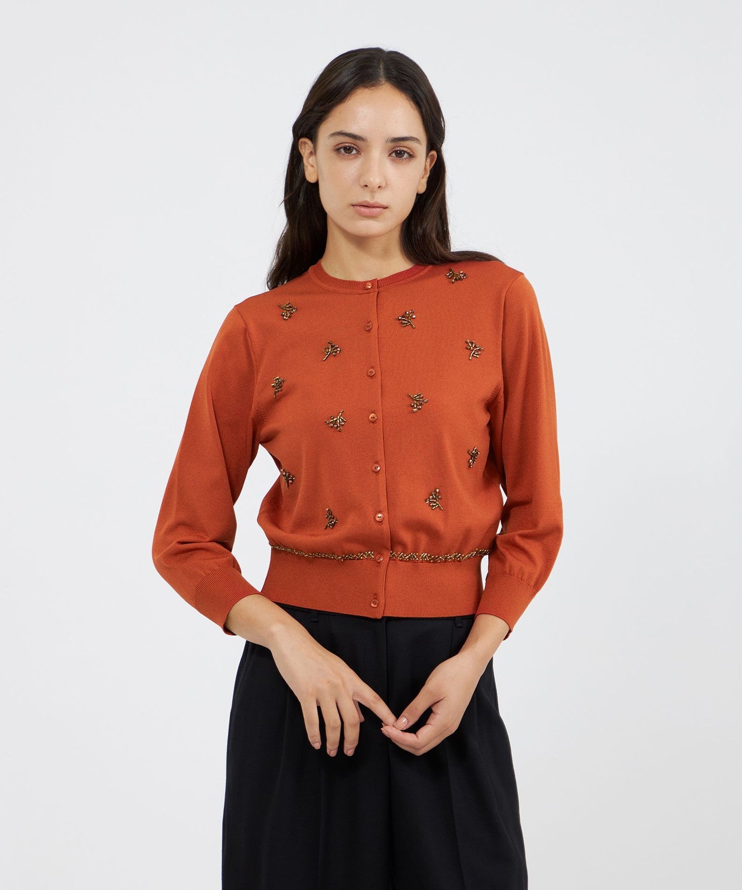 エポカ　EPOCA ニットカーディガン　ジャケット　フラワー　モチーフ ビジューエンブロイダリー ニットカーディガン(トップス)｜EPOCA