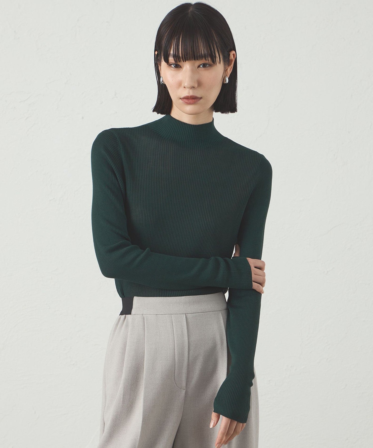 着回し抜群/イージーケア】ハイネックリブニット(トップス)｜CAST