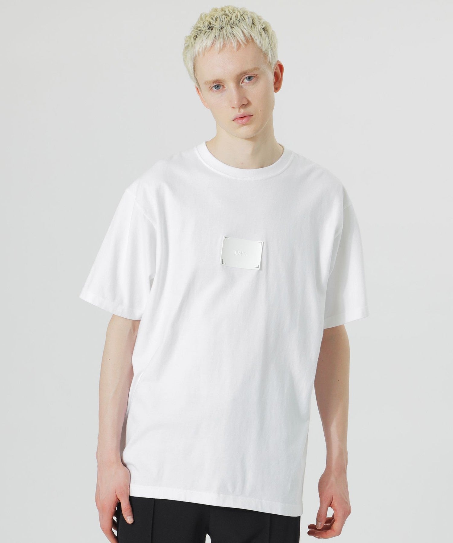 LVLSエンボスパッチTシャツ(トップス)｜LOVELESS(ラブレス)の