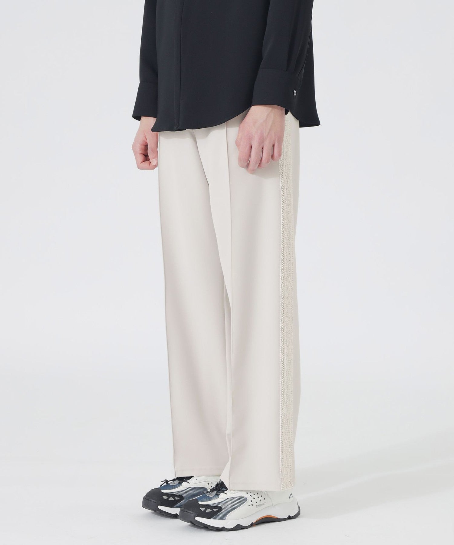 サイドブレードワイドイージー(パンツ)｜LOVELESS(ラブレス)の