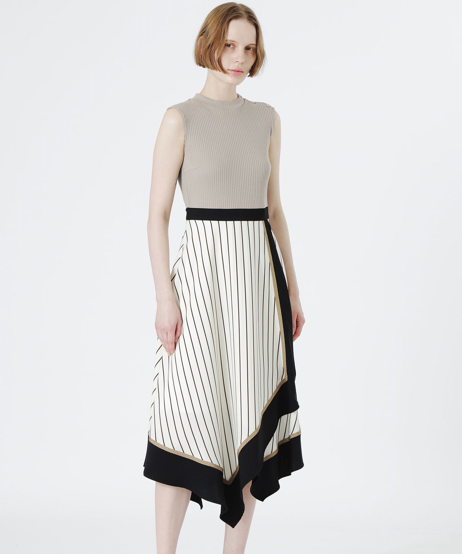 タグ付き　LOVELESS　ワンピース タグ付き LOVELESS ワンピース