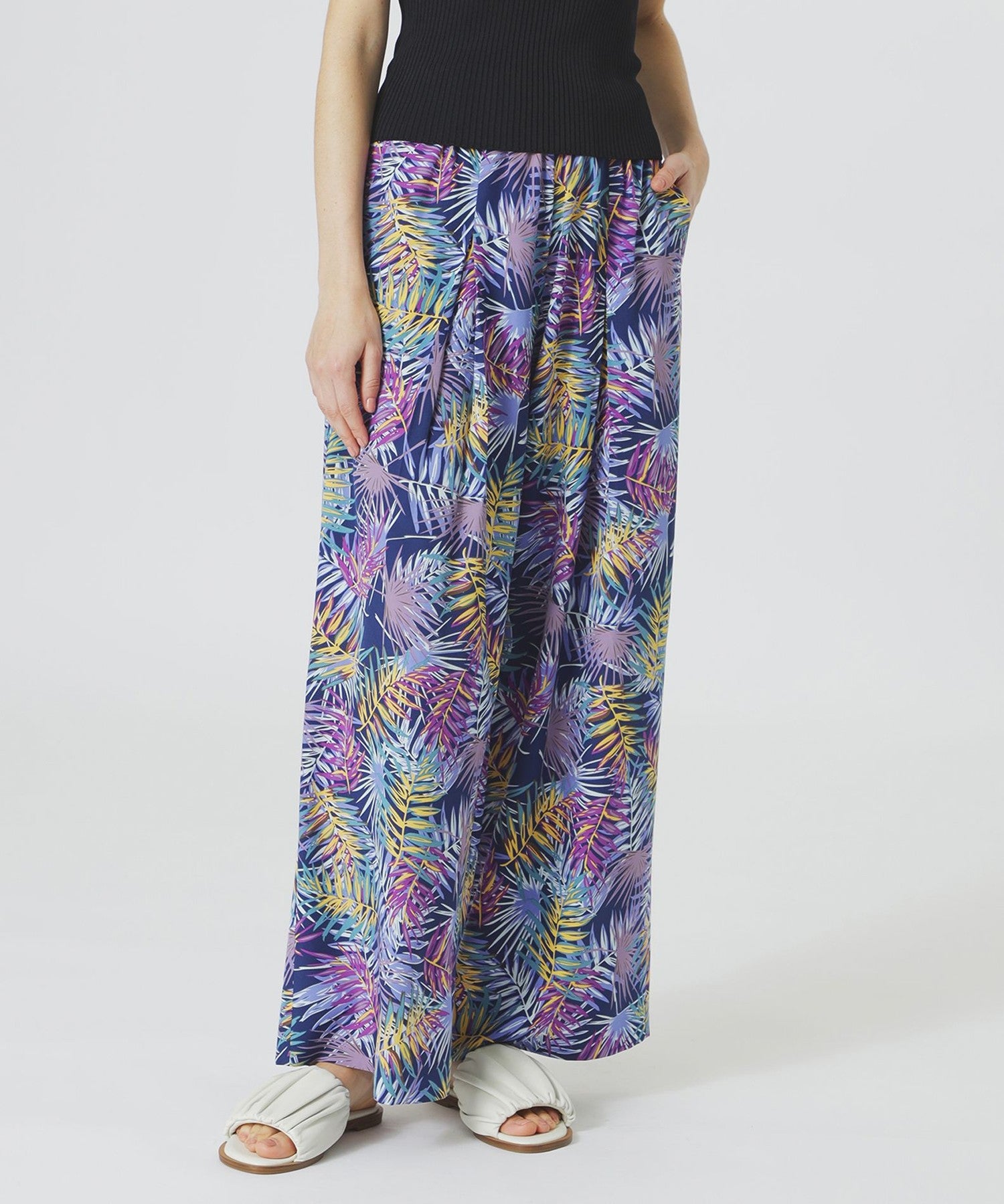 ボタニカルプリントイージーパンツ(パンツ)｜LOVELESS(ラブレス