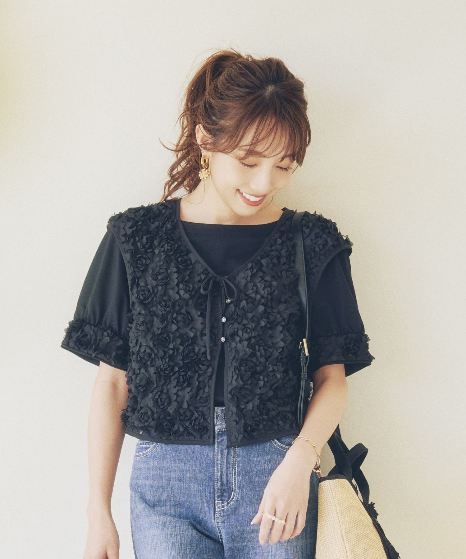 冨張 愛さん着用】フラワーチュール ショートジレ(ベスト)｜TO BE CHIC