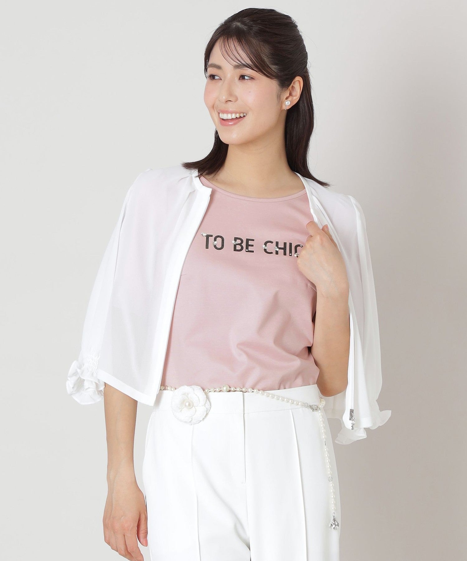 ビジューロゴ カットソー(トップス)｜TO BE CHIC(トゥー ビー シック