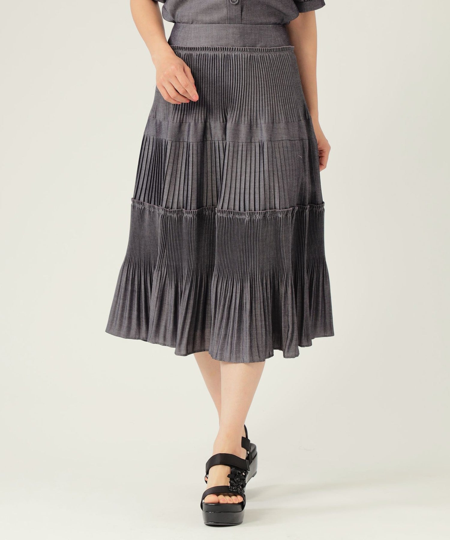特約店新品　TO BE CHIC　ジャカードボーダー素敵なスカート40濃茶49500円 スカート