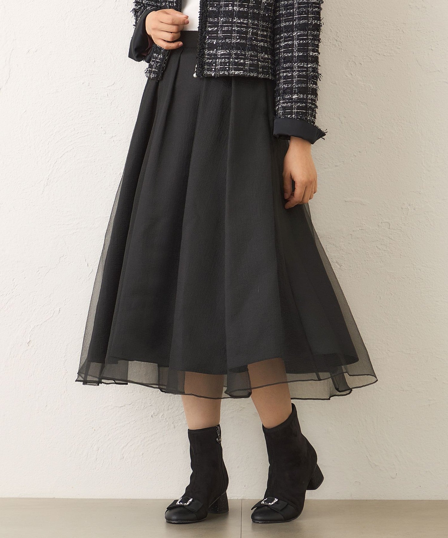 トゥービーシック/スズラン刺繍タックスカート スズラン刺しゅう タックスカート(スカート)｜TO BE CHIC(トゥー ビー