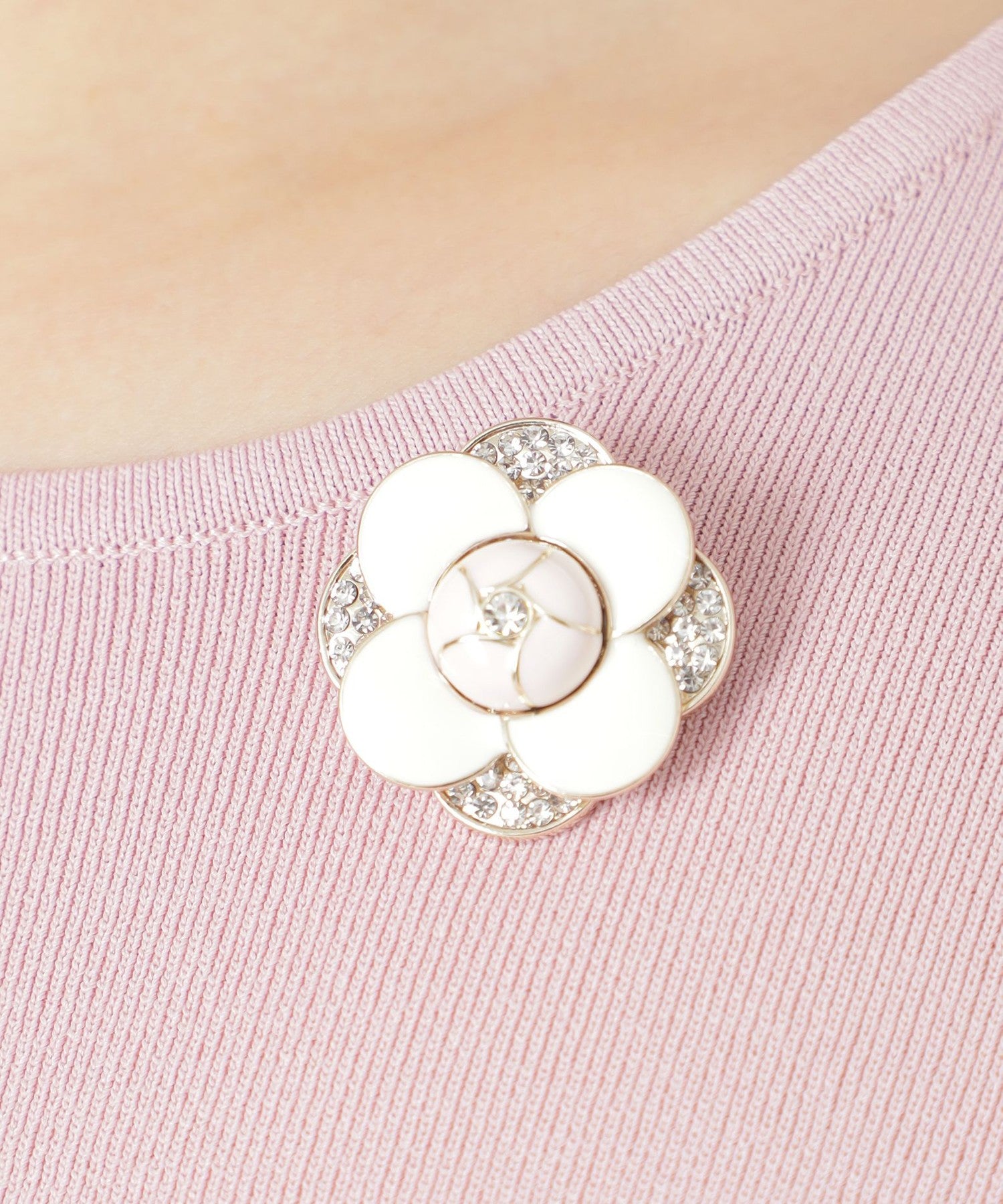 カメリアブローチ(小物・雑貨)｜TO BE CHIC(トゥー ビー シック)の