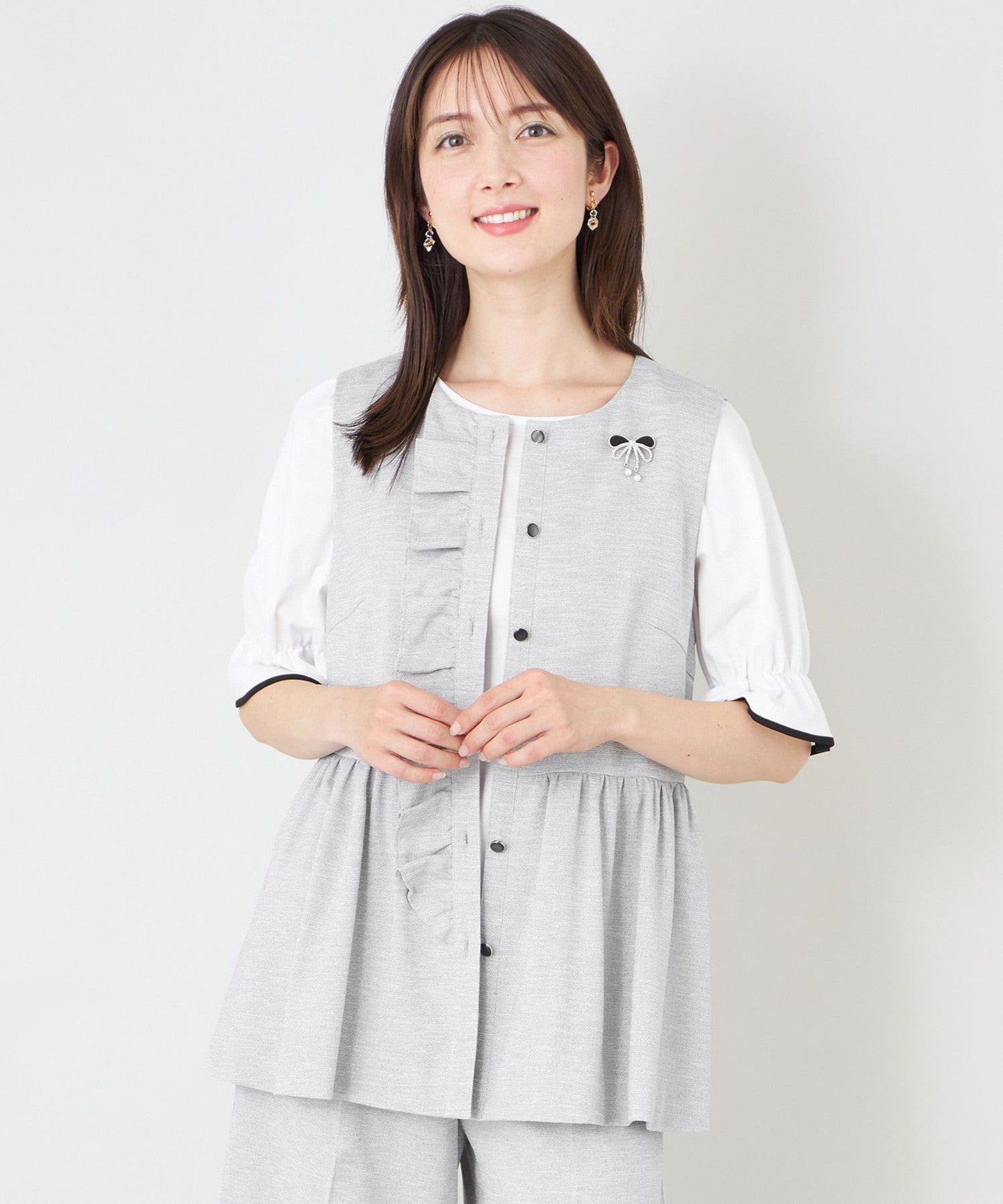 L】サマーコンフォート リュクスフリル ジレ(ベスト)｜TO BE CHIC