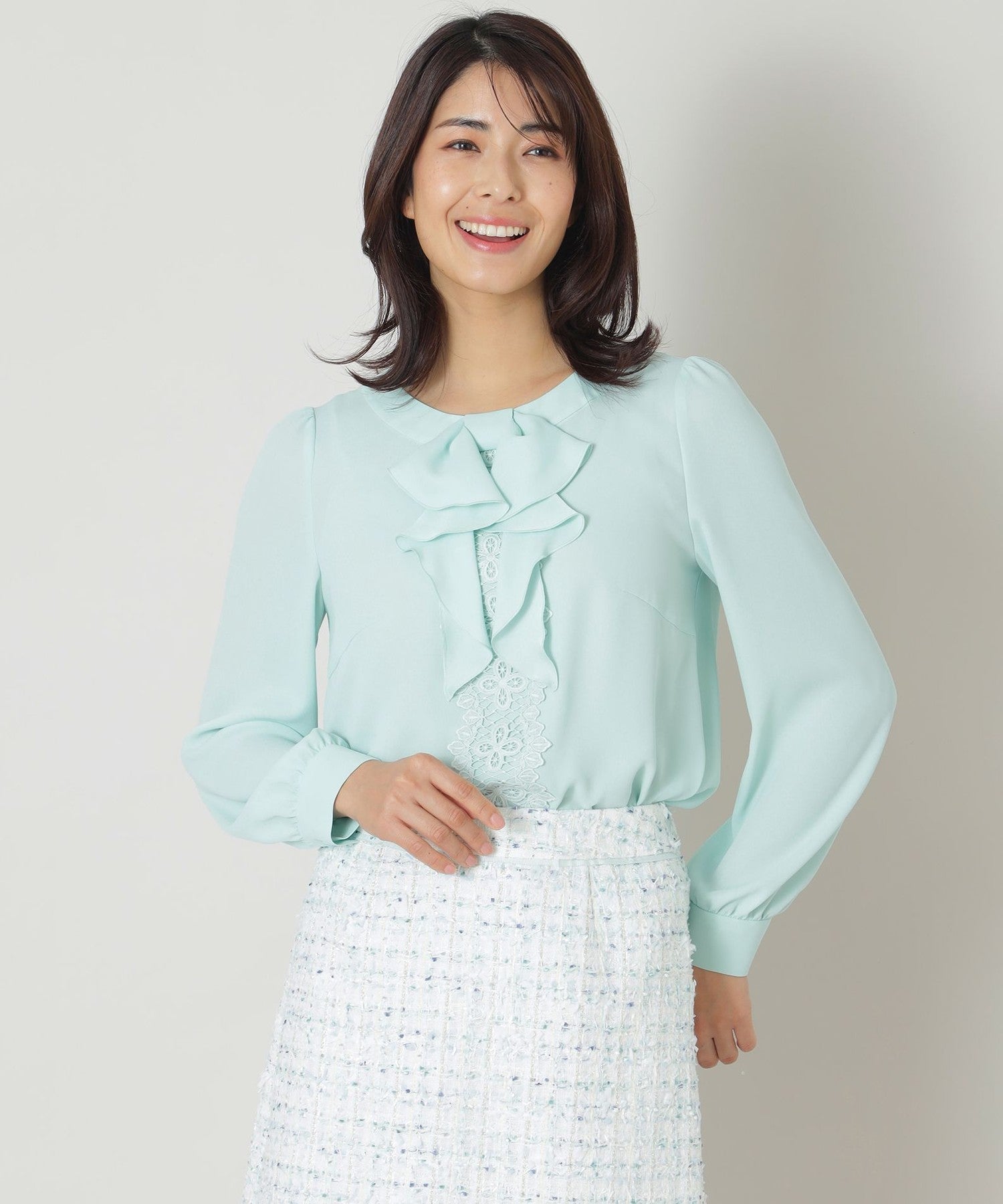 Ameri UND UNEVENNESS TIE BLOUSE ミント Ameri（アメリ）の「UND UNEVENNESS TIE BLOUSE（シャツ/ブラウス