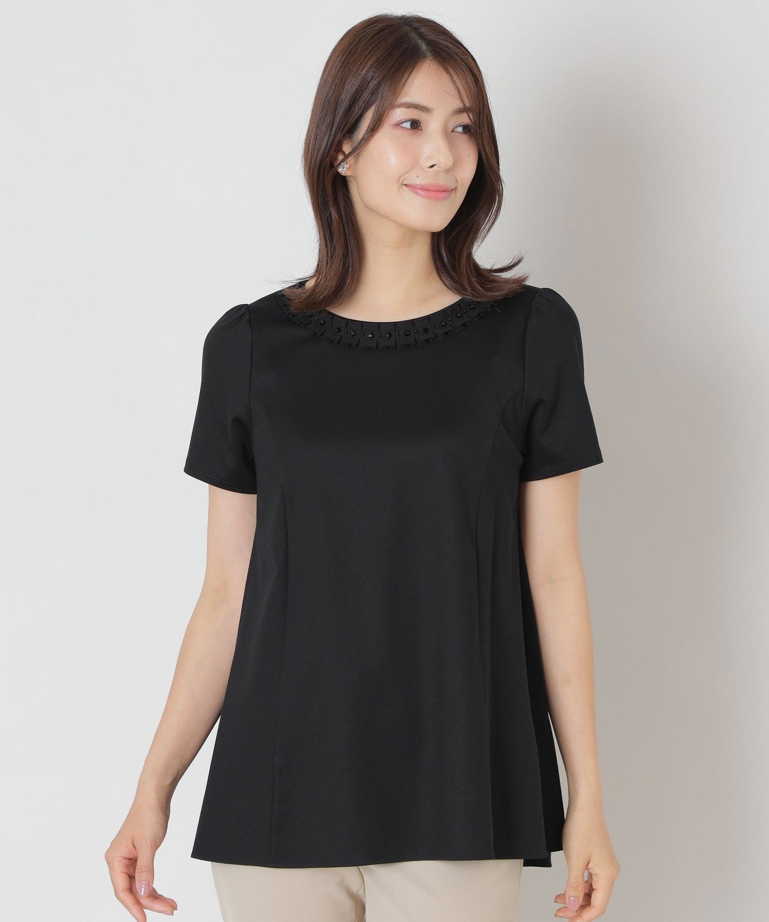 L】タックリボン＆ビジューネック チュニック(トップス)｜TO BE CHIC