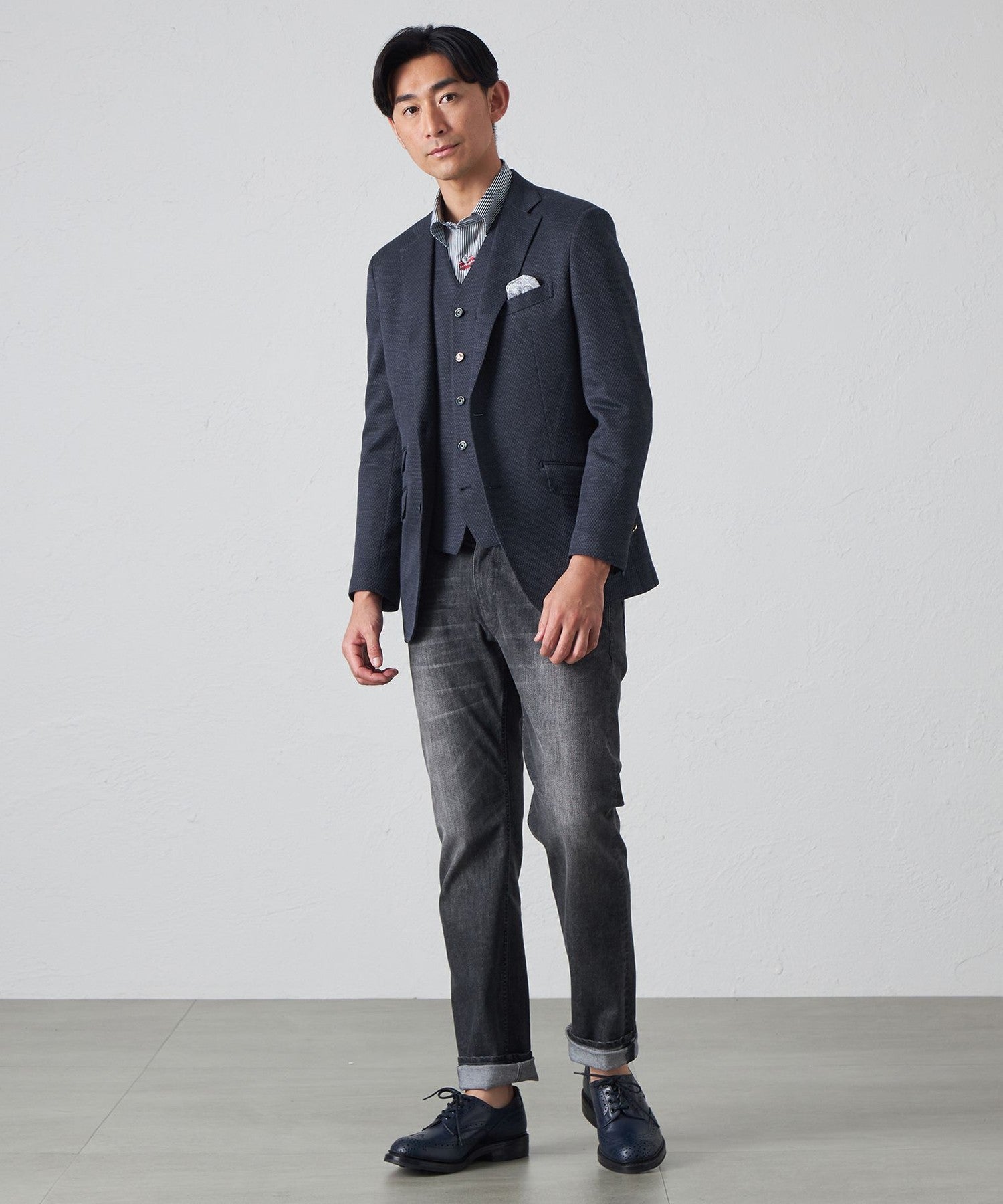 1133-S3D0653929__B,29,