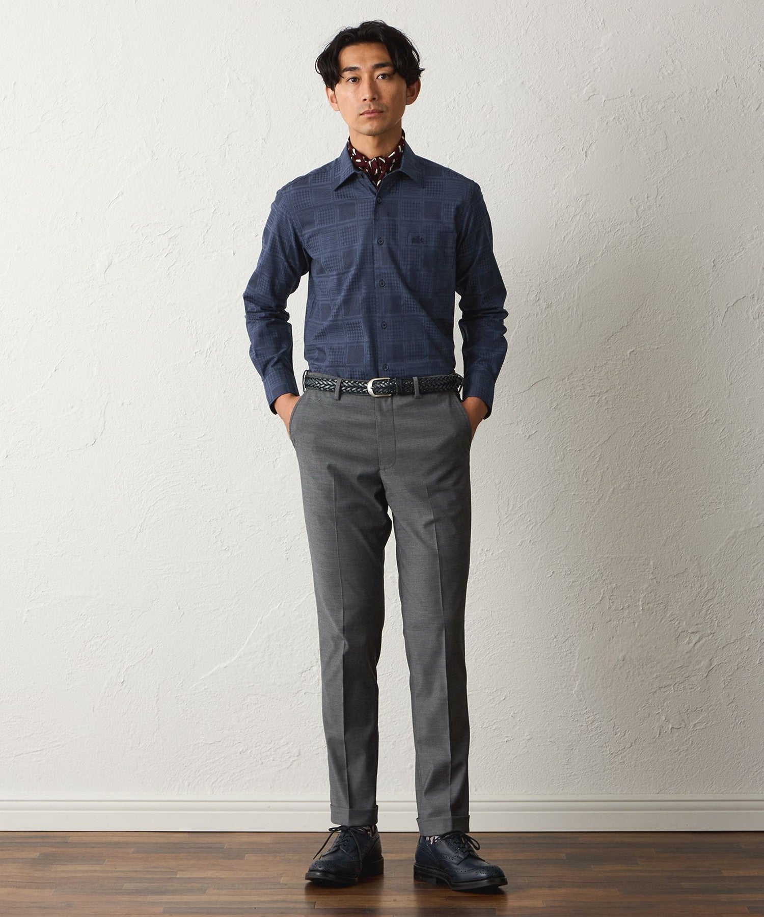 1133-S3M4061828__H,28,