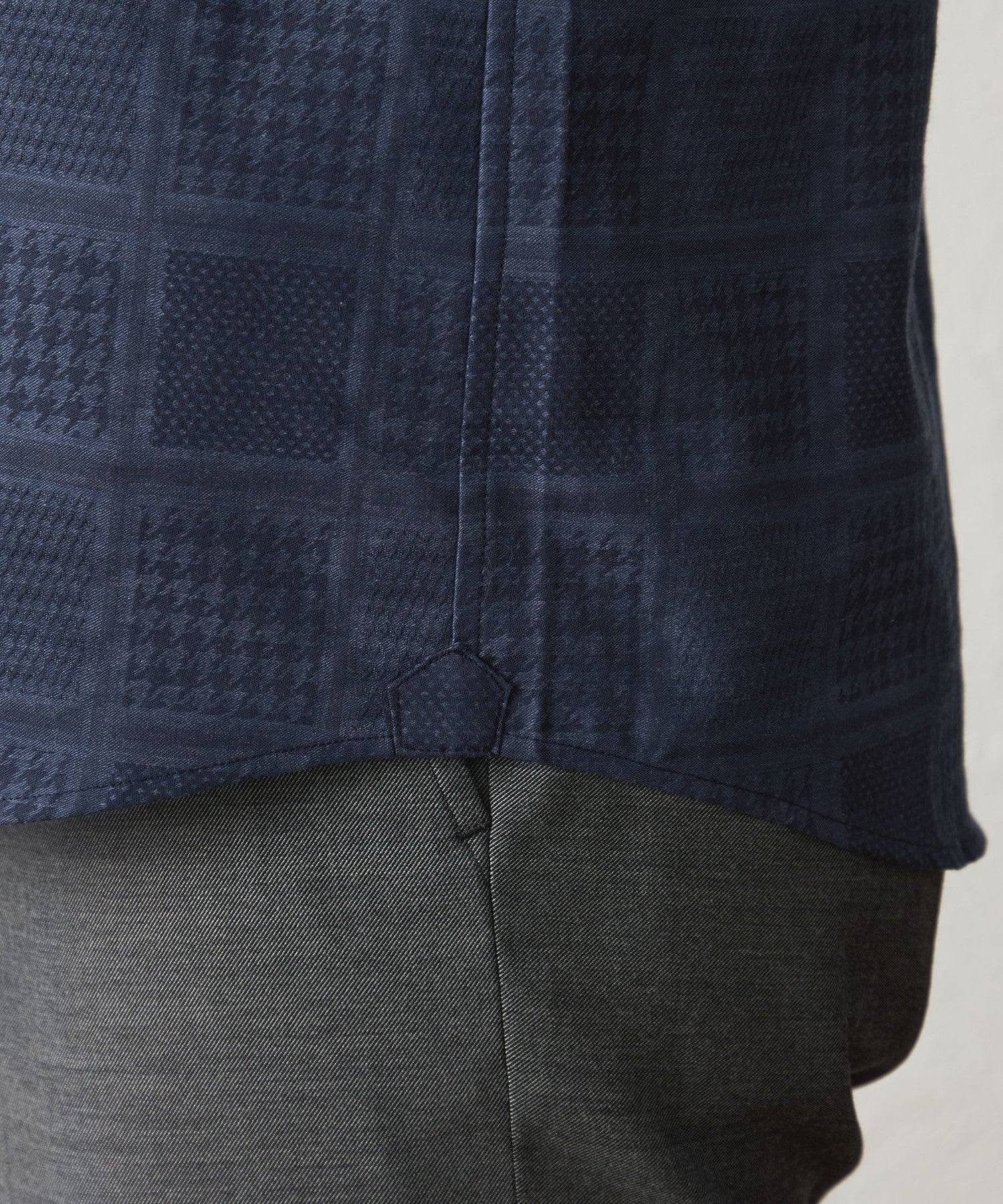 1133-S3M4061828__L,28,