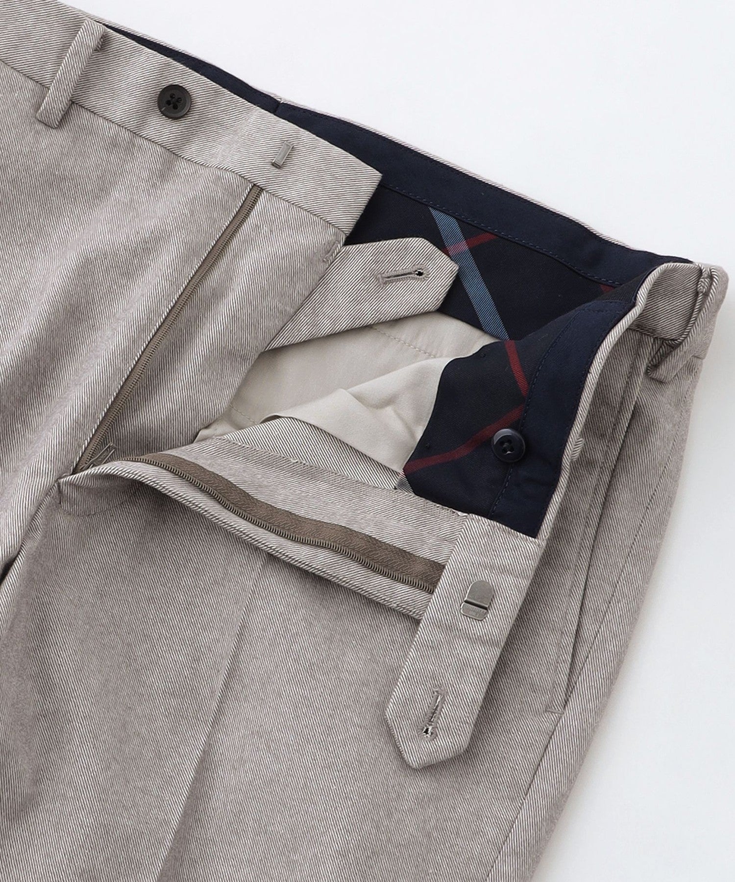 1133-S3R2463640__P,40,