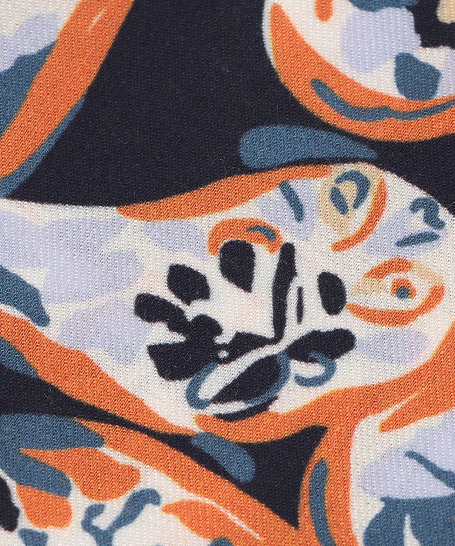 1142-J178066028__J,28,