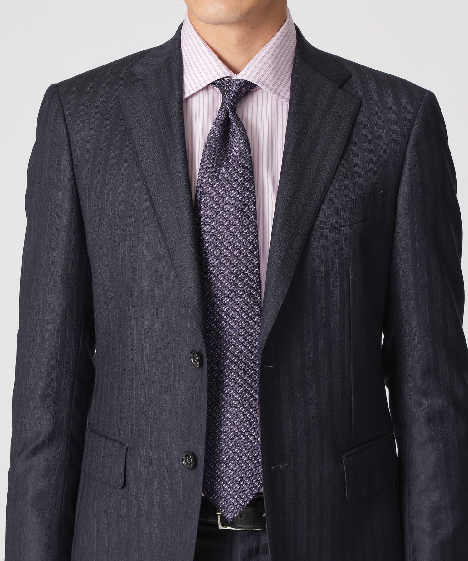 1142-J181167218__H,18,