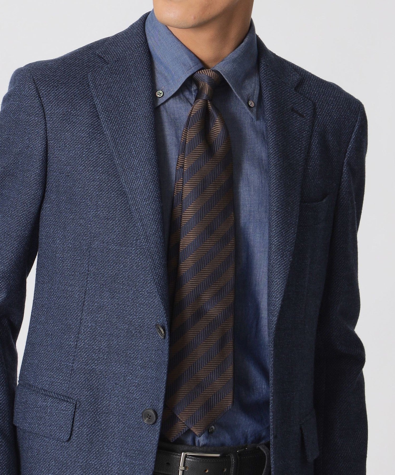 1142-J181465226__H,26,