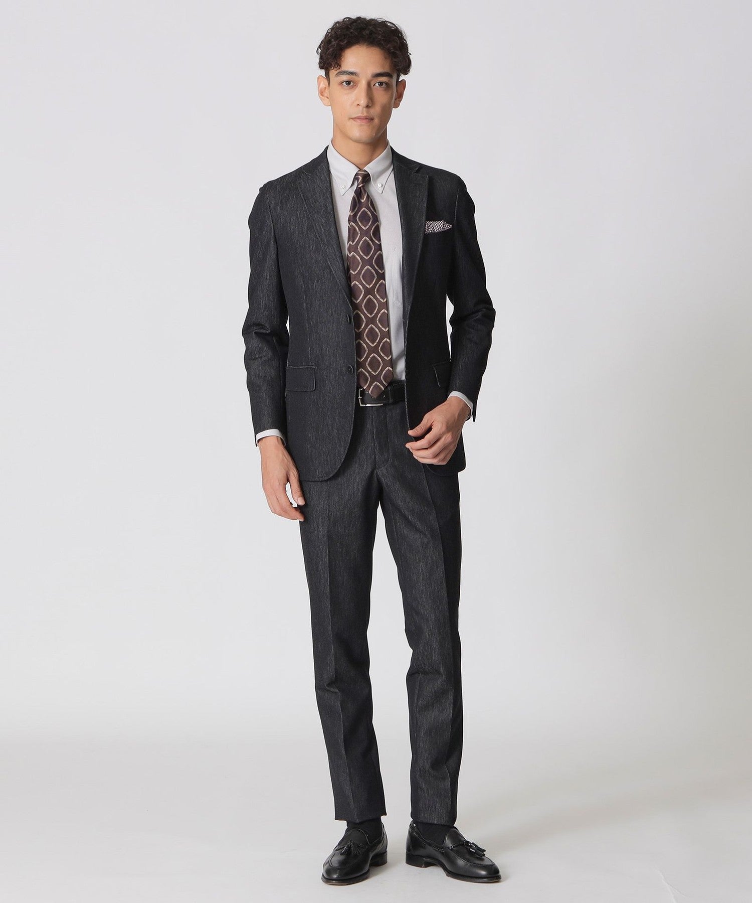 1142-J181567028__I,28,