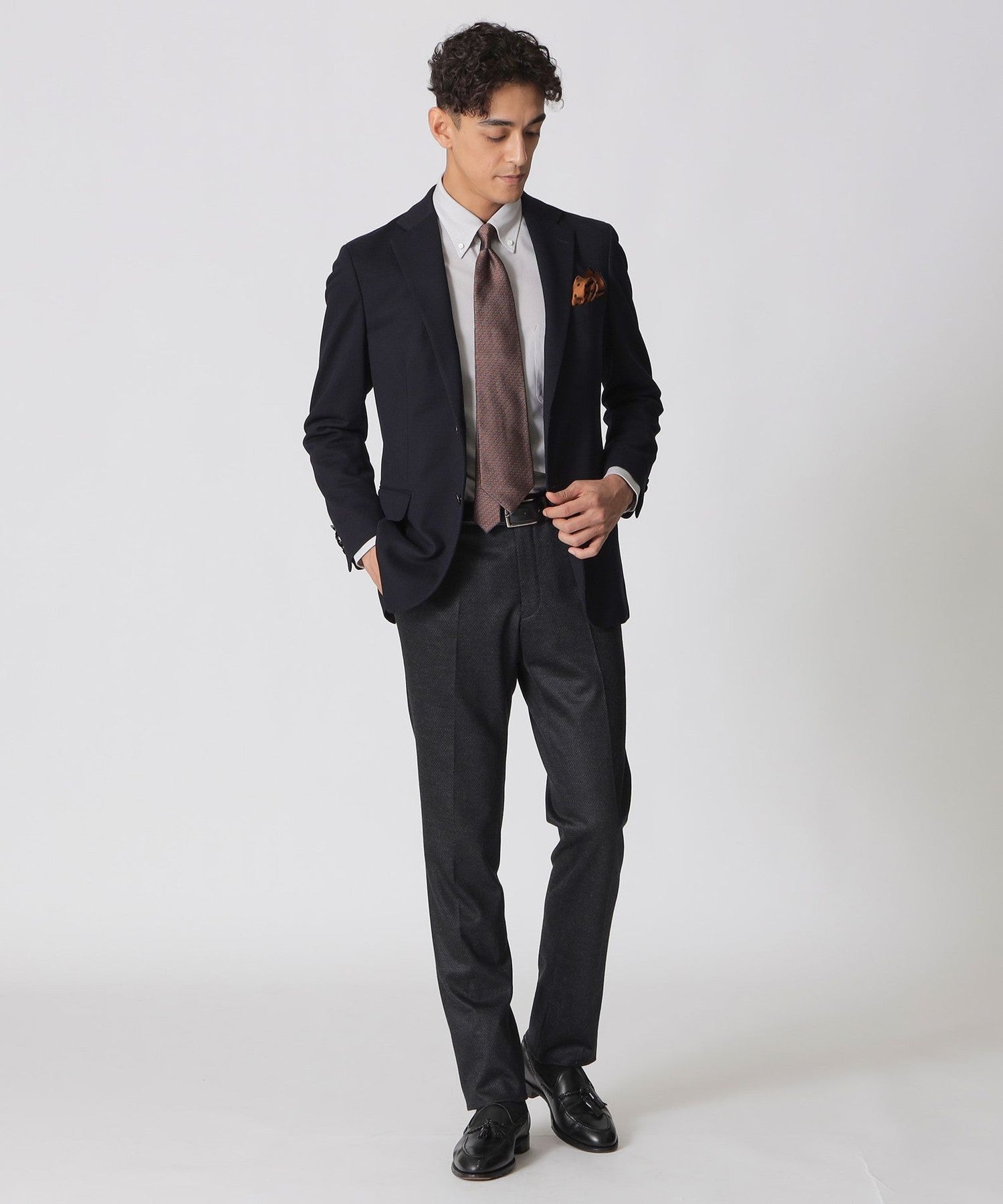 1142-J181567438__I,38,