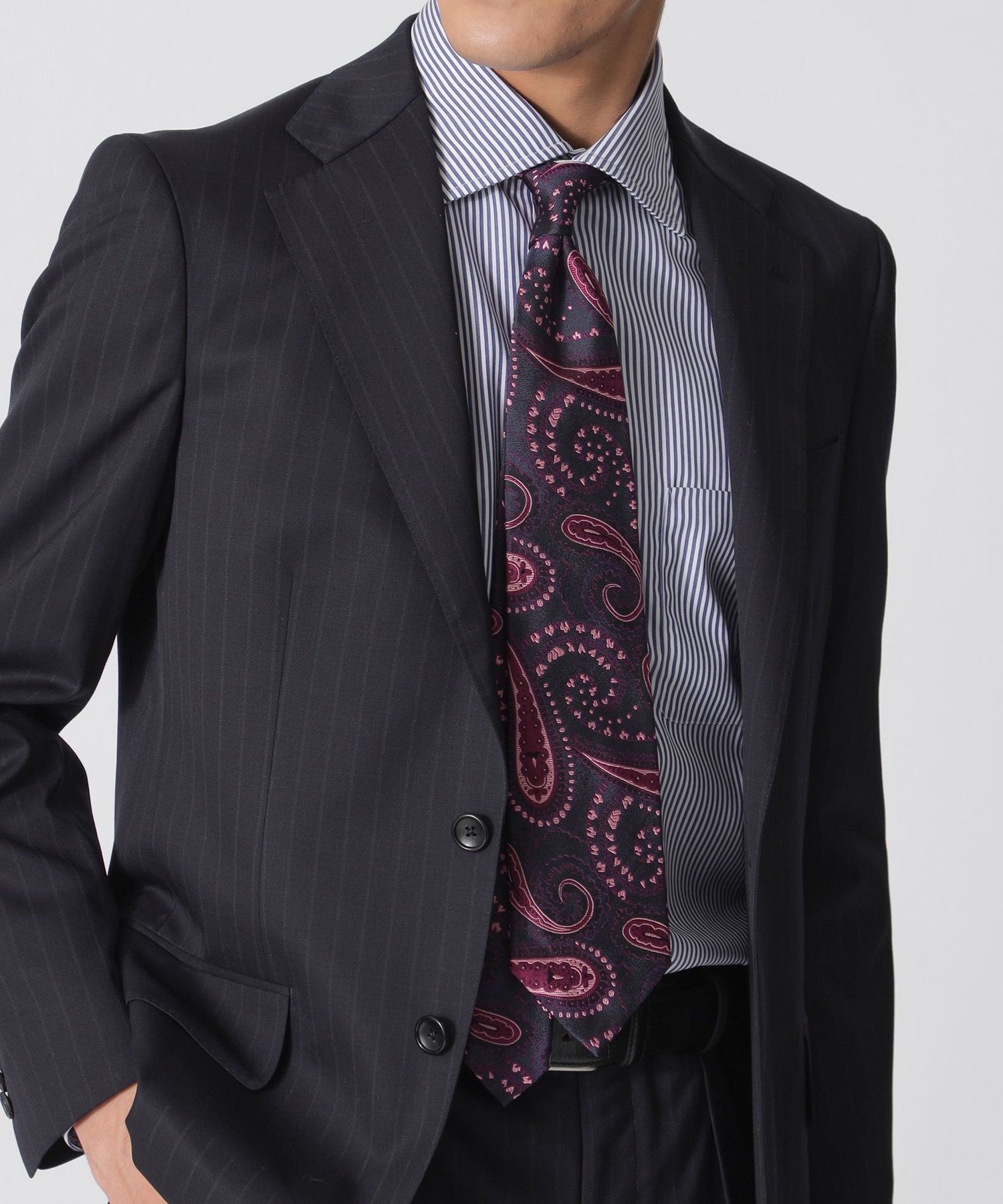 1142-J181666128__I,28,