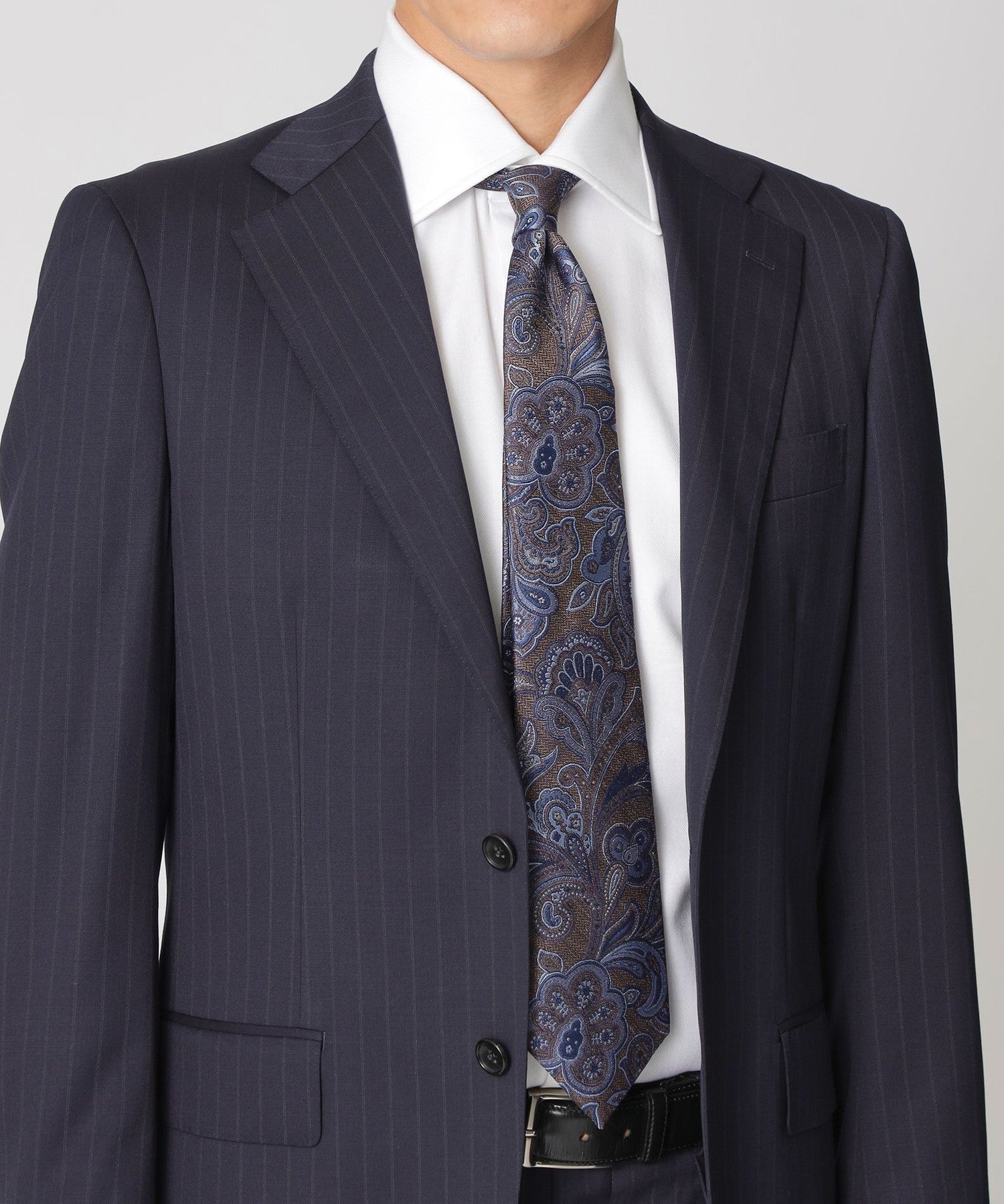 1142-J181666856__I,56,