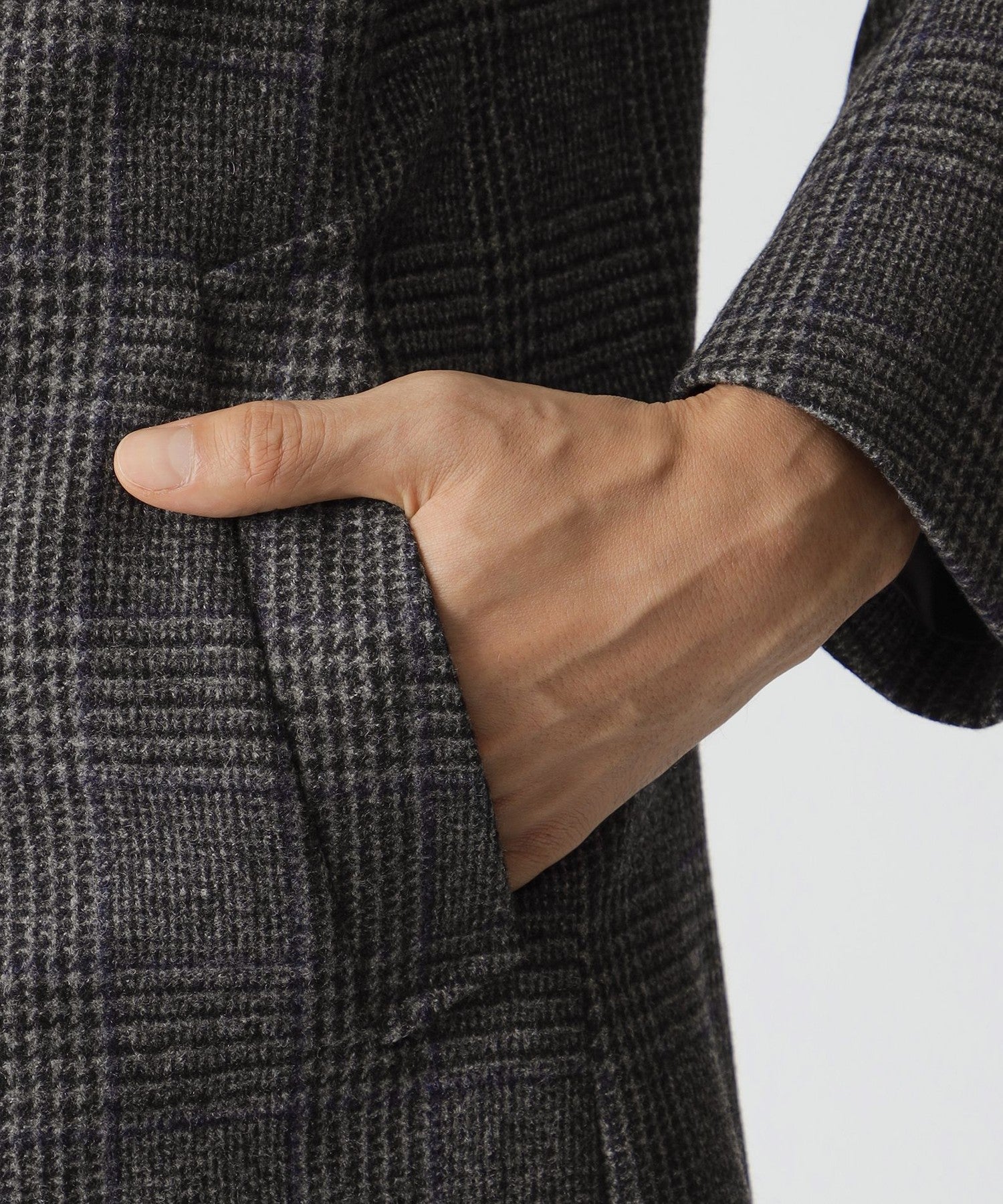 1142-J1B6741007__P,07,