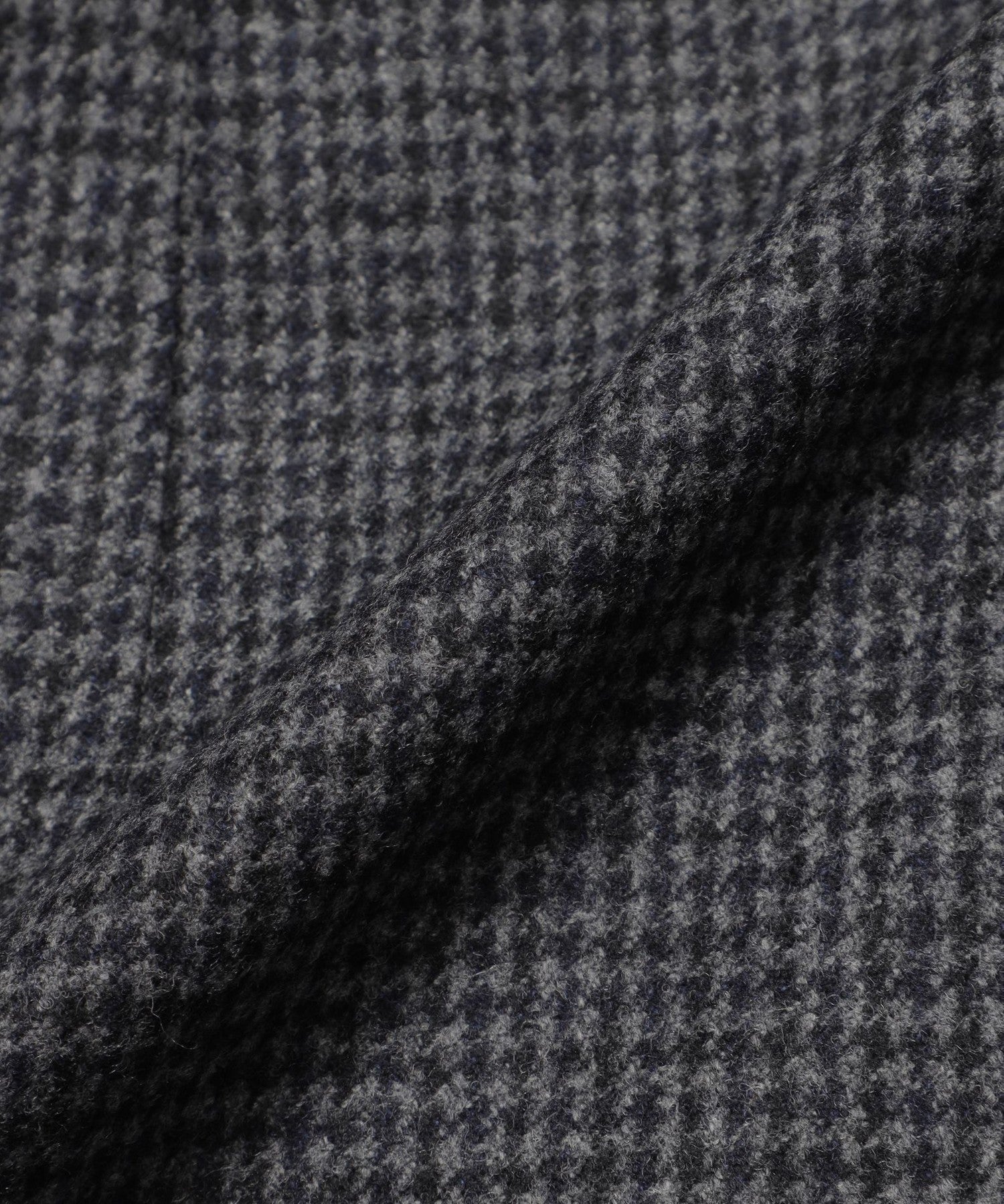1142-J1B6763129__T,29,