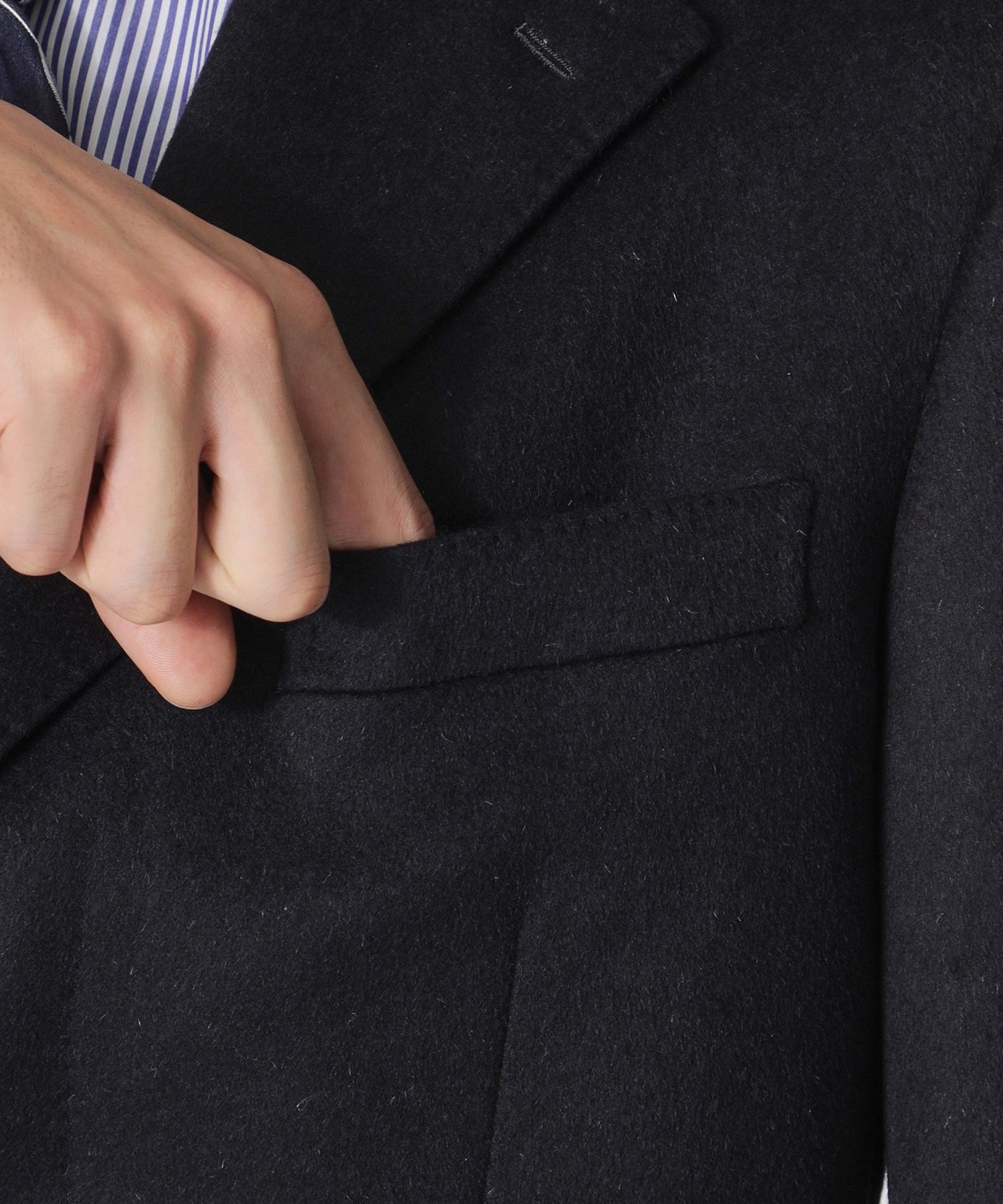 1142-J1B7863529__E,29,