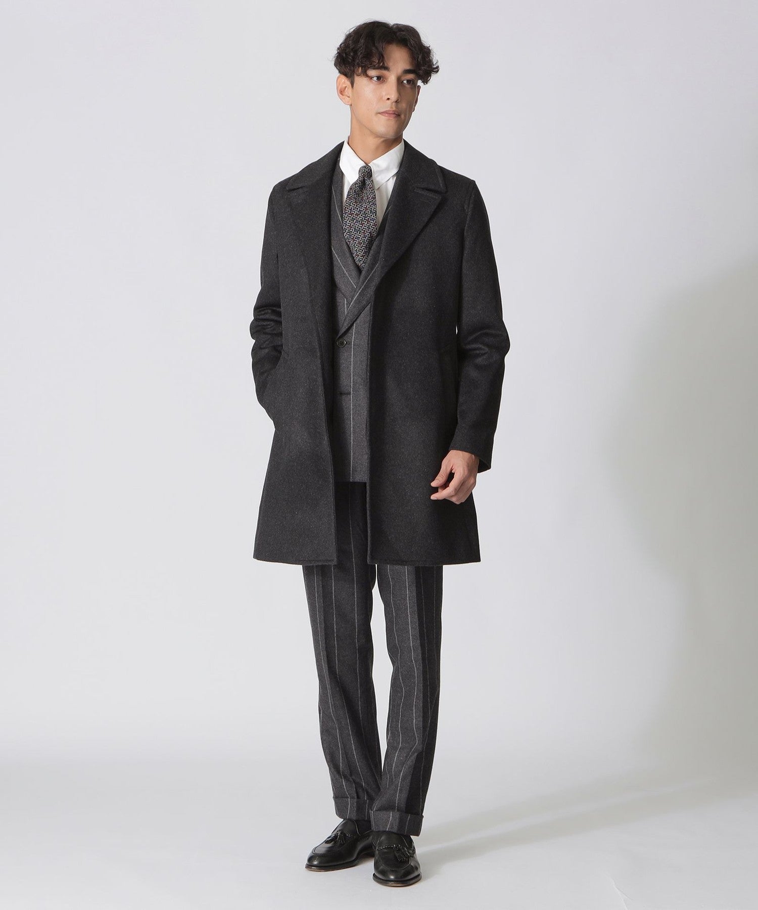 1142-J1B7963546__H,46,