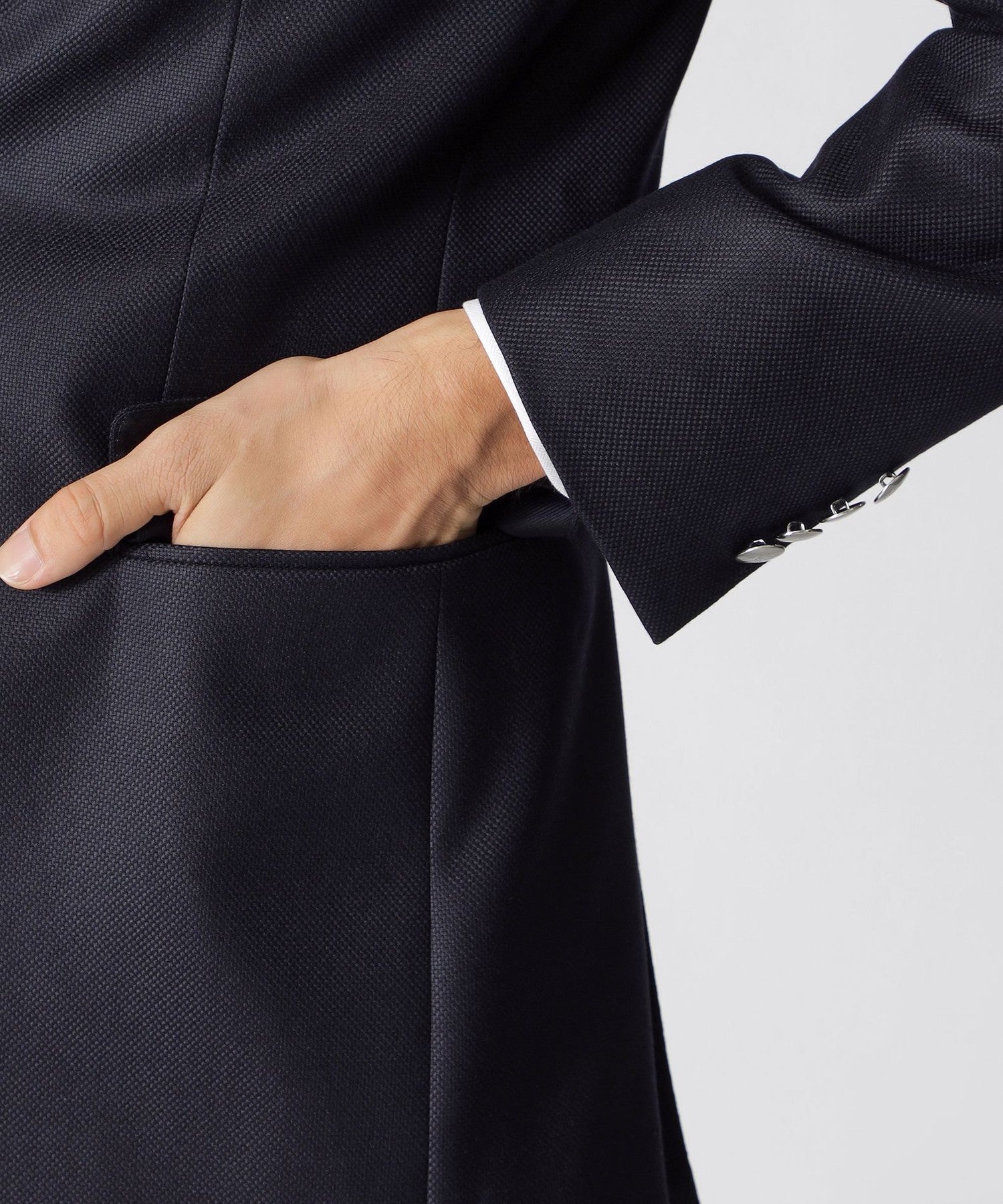 1142-J1D1001929__M,29,