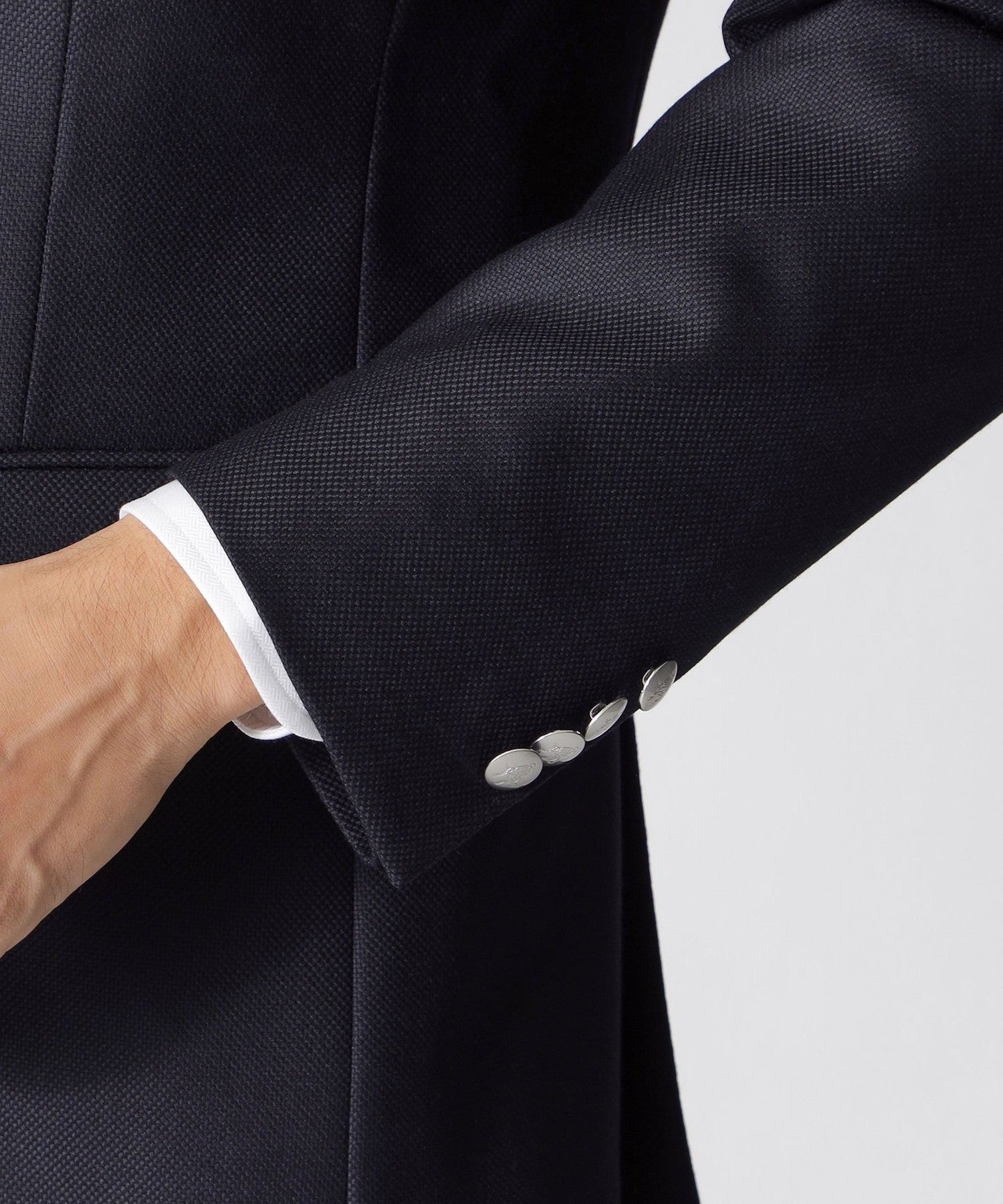 1142-J1D1001929__N,29,