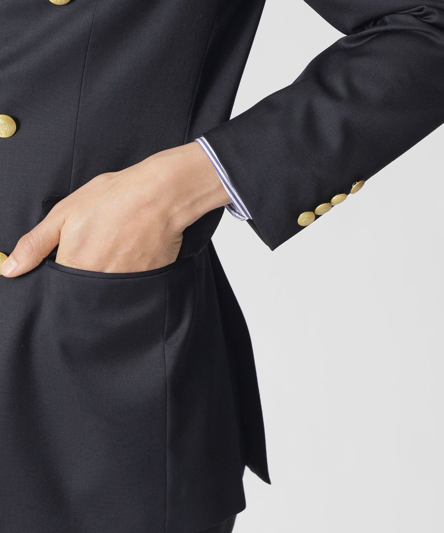 1142-J1D2101529__M,29,