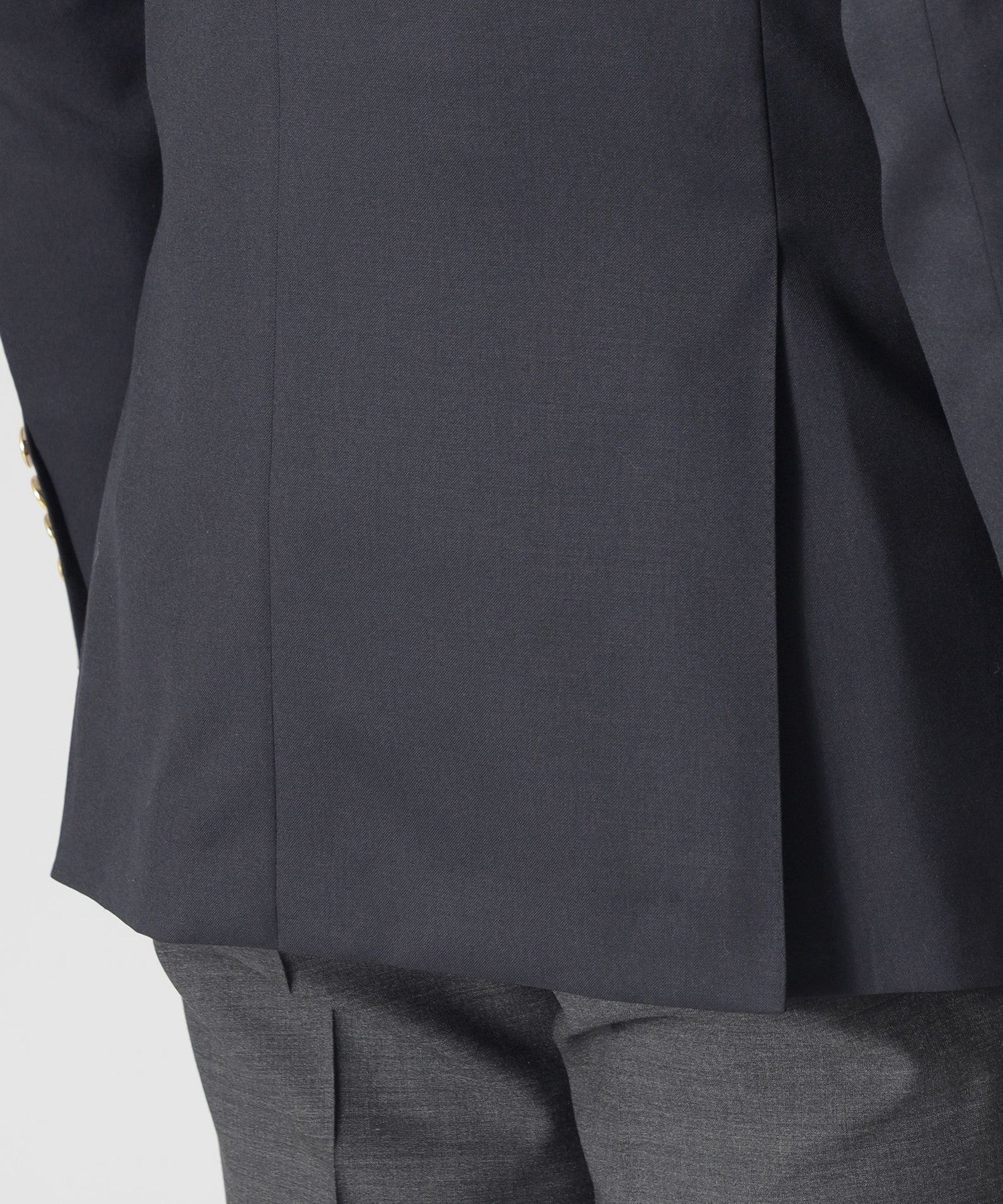 1142-J1D2101529__N,29,