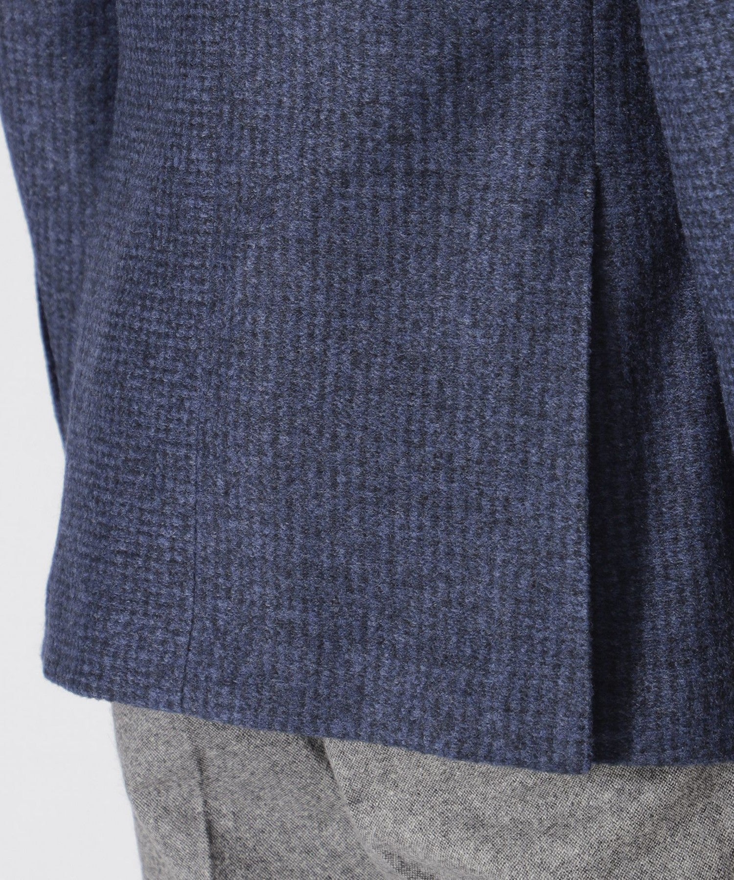 1142-J1D9761428__O,28,