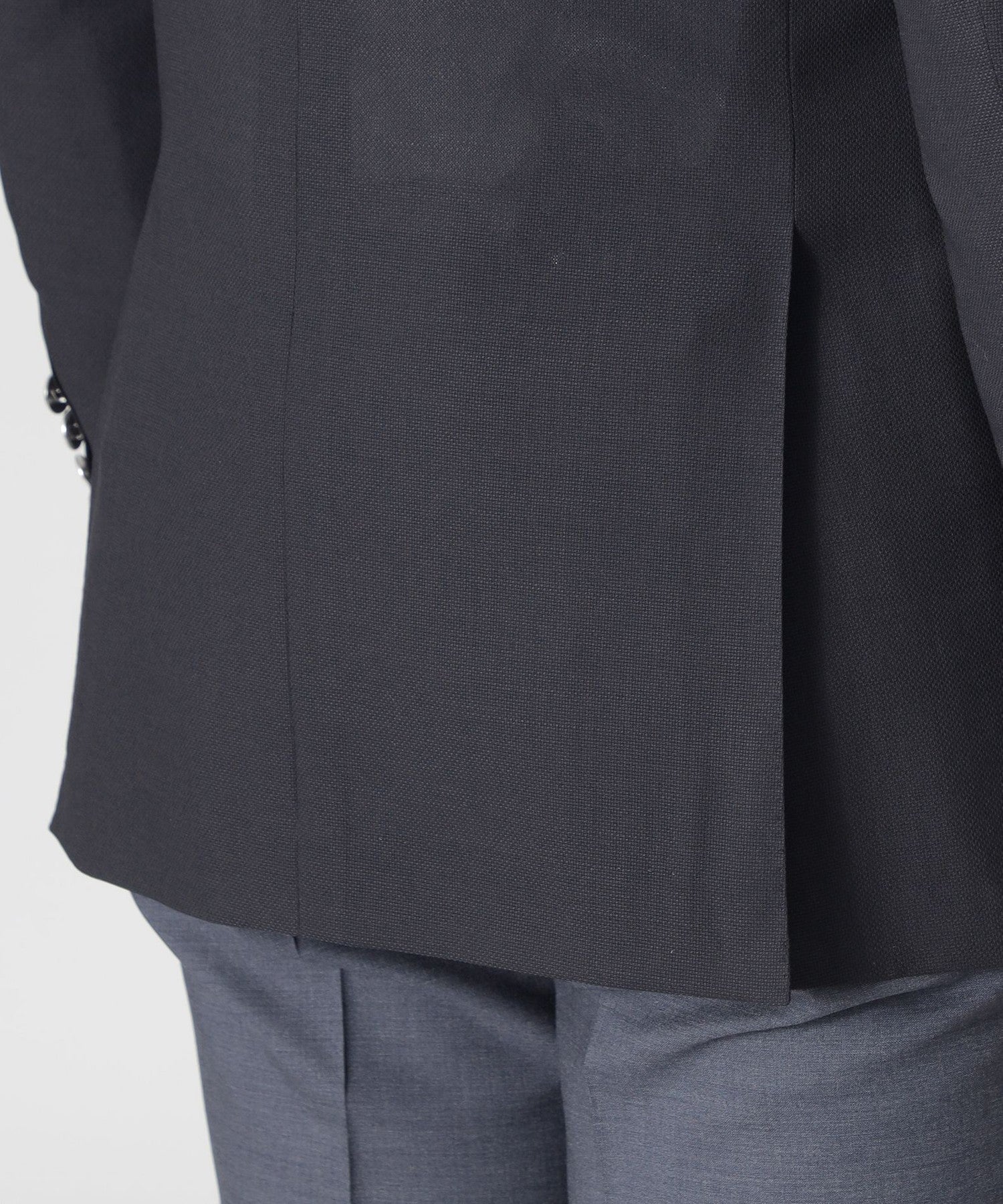 1142-J1D9952029__N,29,