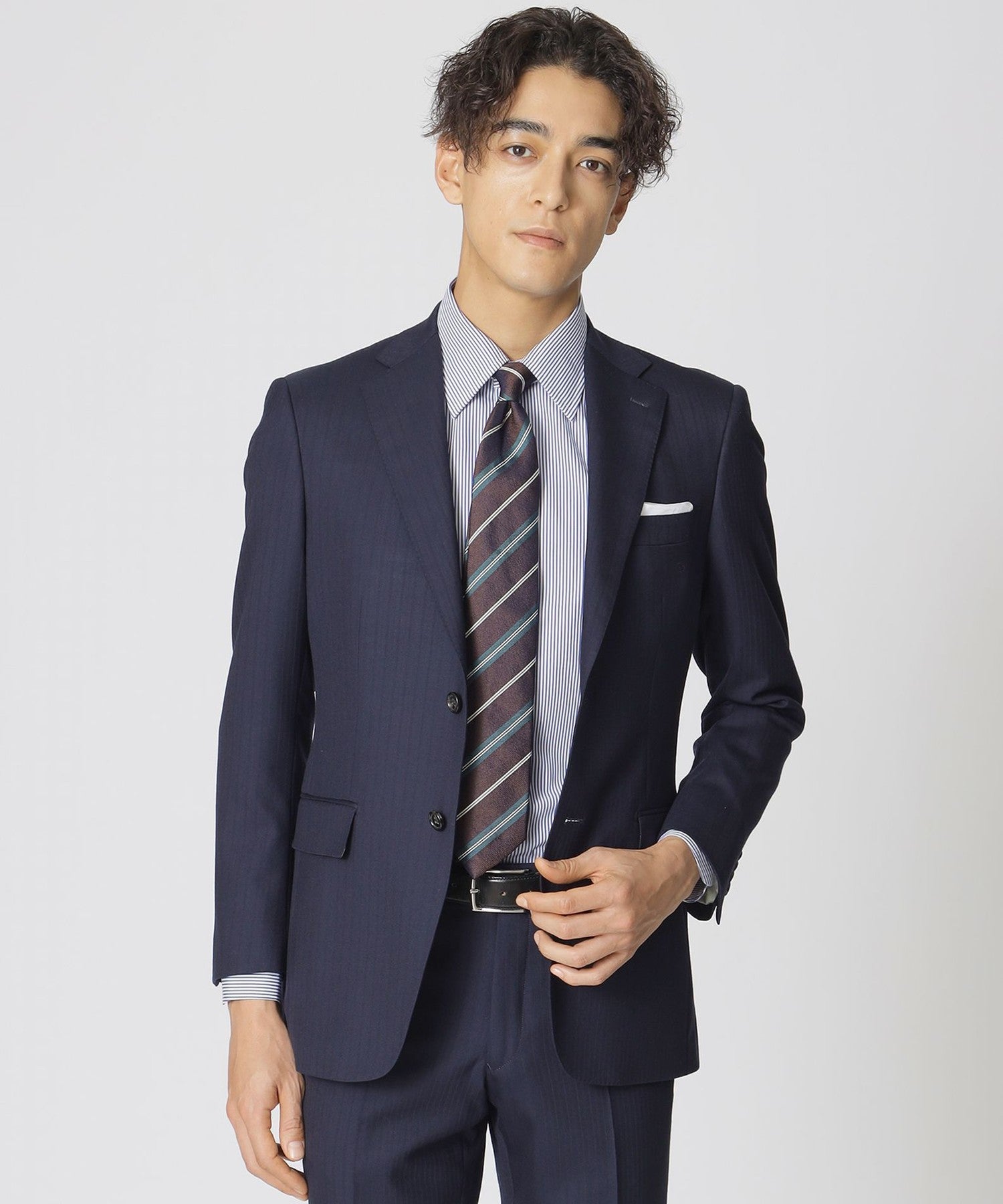 WEB・一部店舗限定】オルタネイトストライプ柄スーツ(スーツ