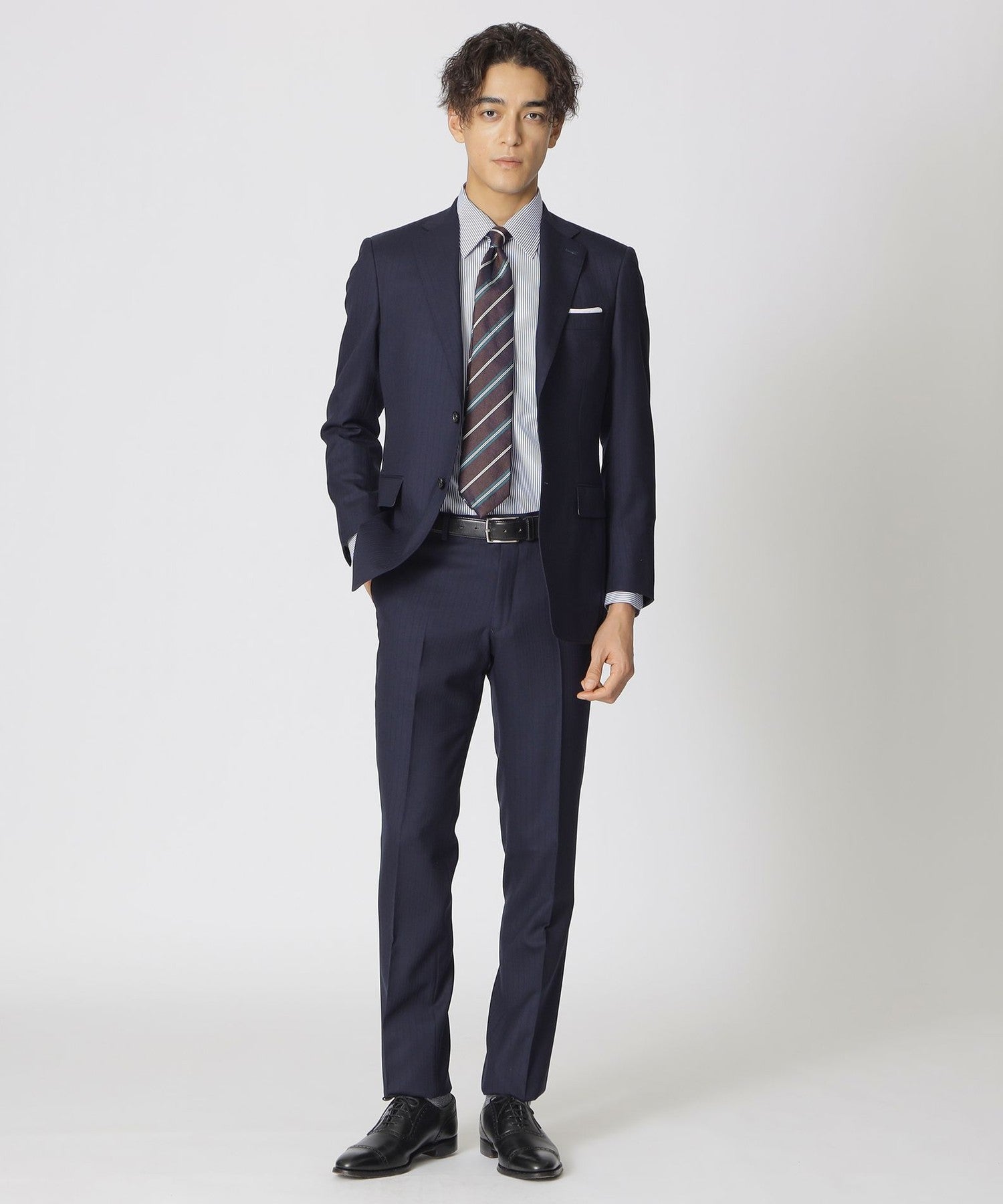 WEB・一部店舗限定】オルタネイトストライプ柄スーツ(スーツ)｜Paul