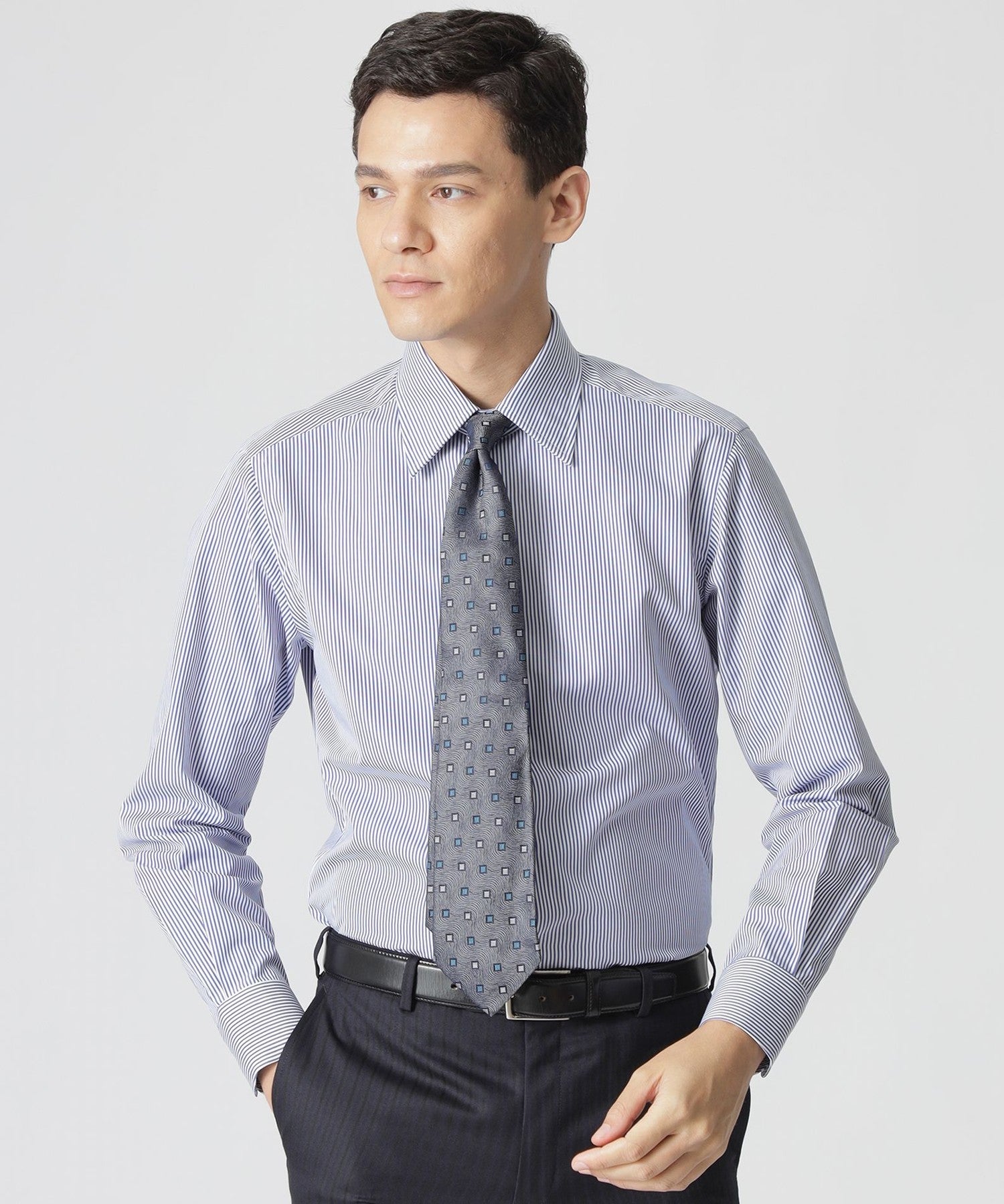 1142-J1L0522326__,26,モデル身長186cm 着用サイズ：41（L）