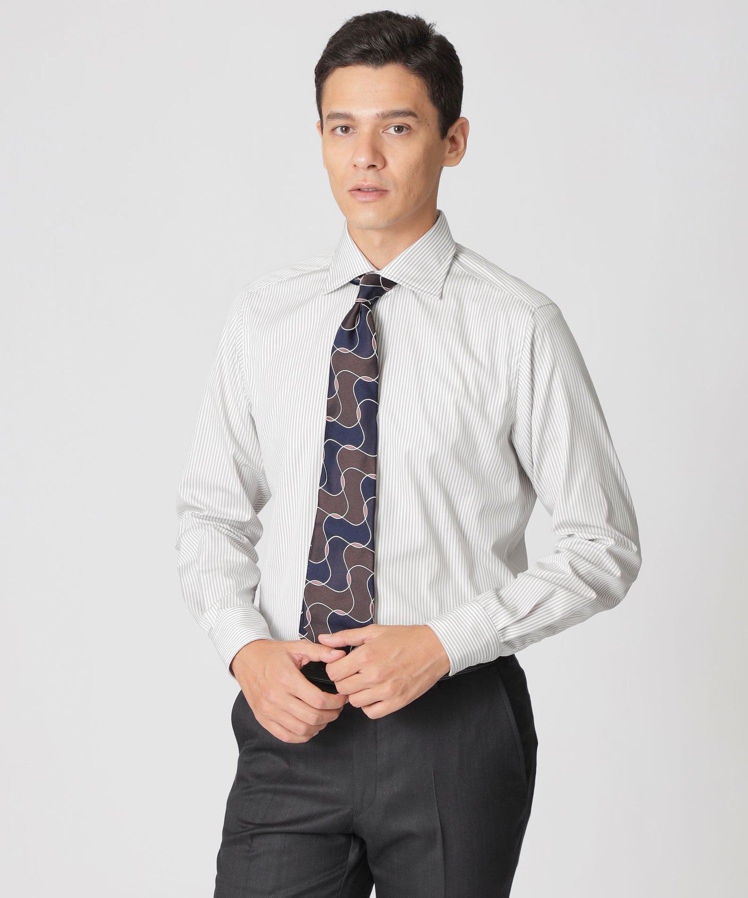 1142-J1L0666205__,05,モデル身長186cm 着用サイズ：41