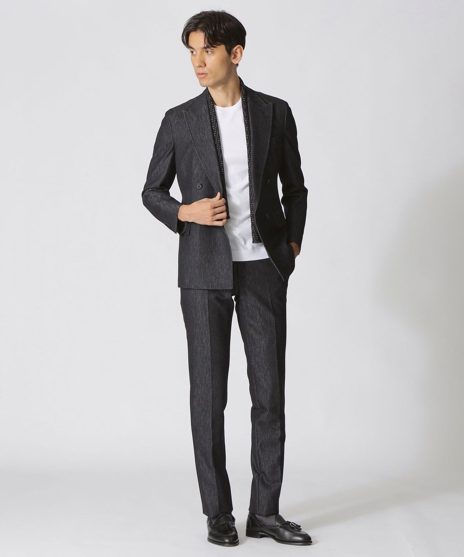 1142-J1P8062001__H,01,