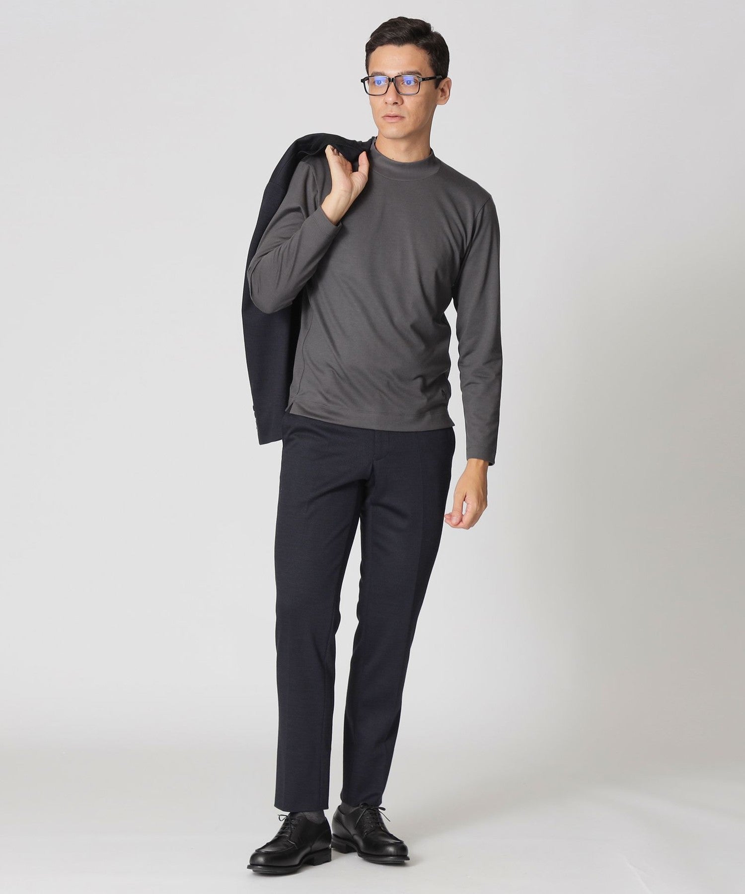 1142-J1P8465228__I,28,