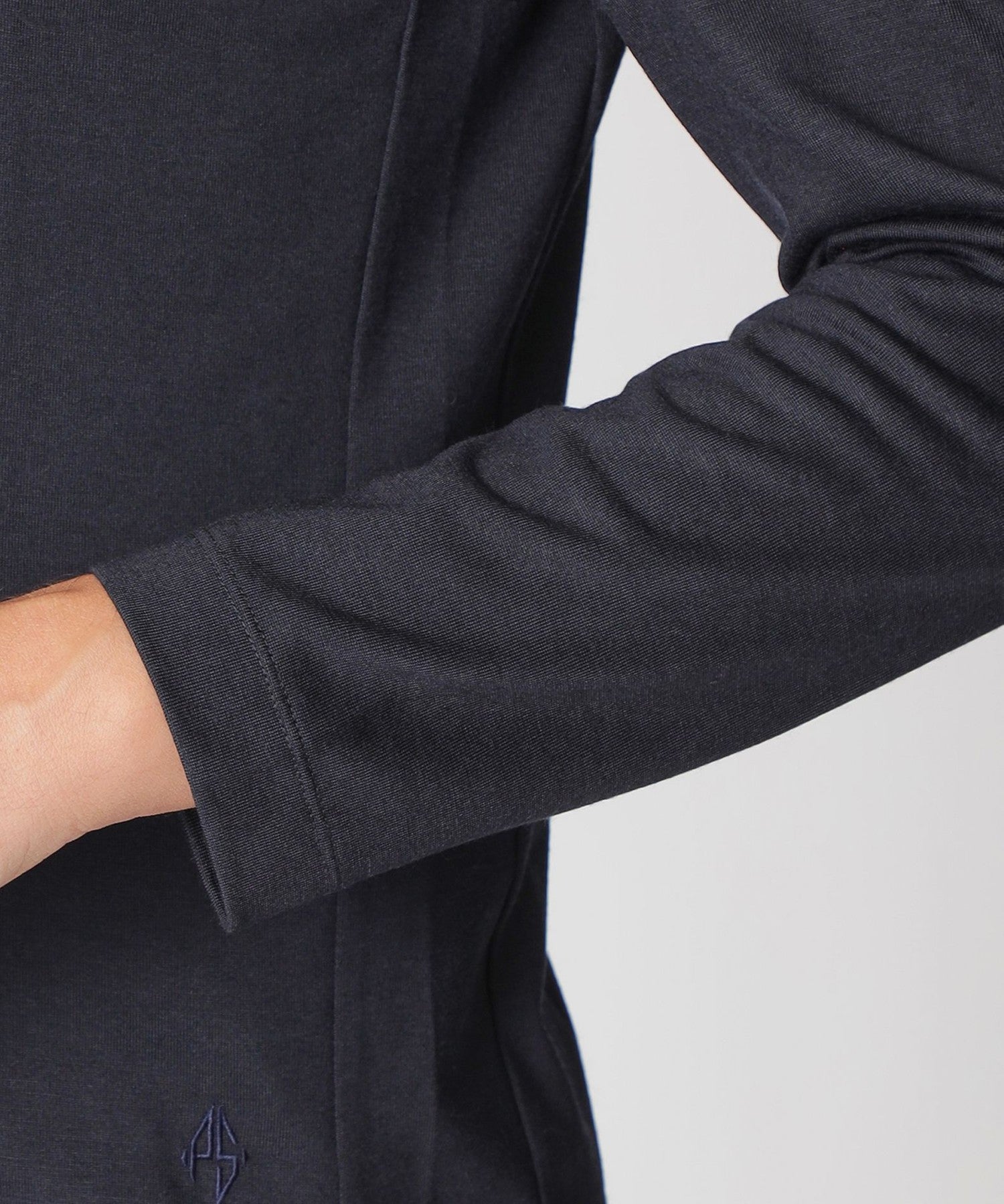 1142-J1P8465228__O,28,